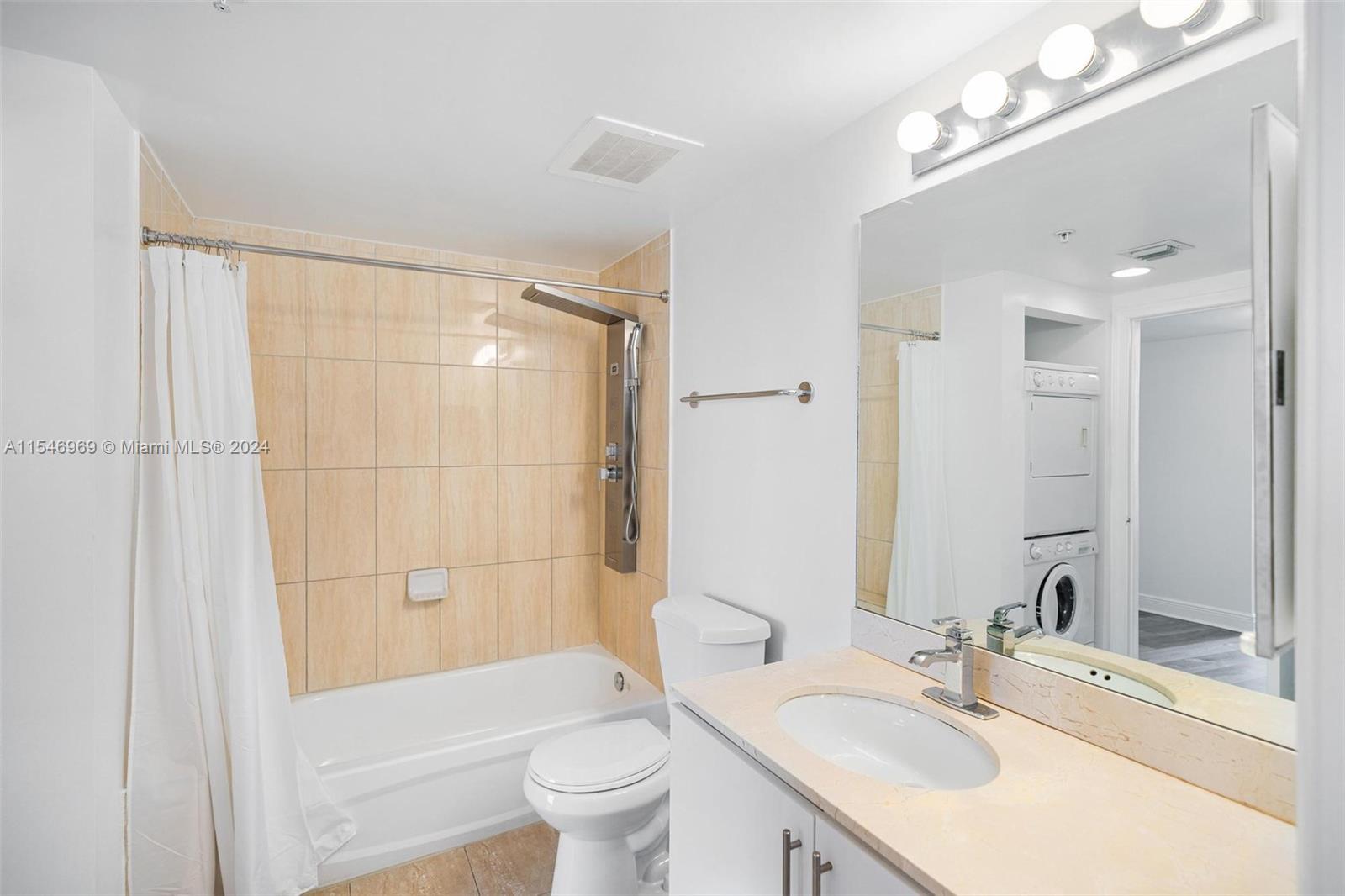 1750 N Bayshore Dr 5611, Miami, Florida 33132, 1 Bedroom Bedrooms, ,1 BathroomBathrooms,Residential,For Sale,1750 N Bayshore Dr 5611,A11546969
