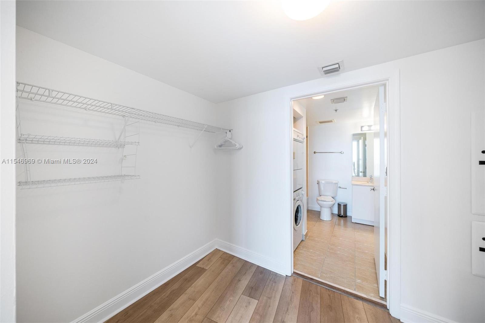 1750 Bayshore Dr, Miami, FL, 33132 United States, 1 Bedroom Bedrooms, ,1 BathroomBathrooms,Residential,For Sale,Bayshore Dr,A11546969