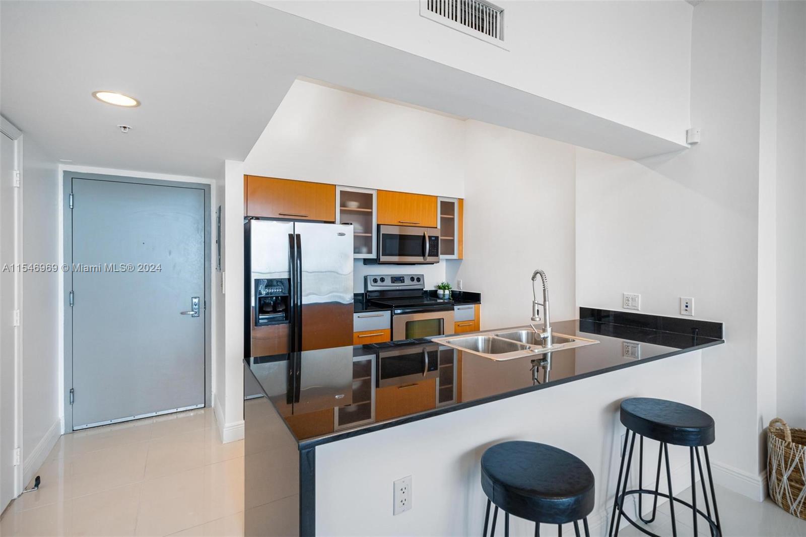 1750 N Bayshore Dr 5611, Miami, Florida 33132, 1 Bedroom Bedrooms, ,1 BathroomBathrooms,Residential,For Sale,1750 N Bayshore Dr 5611,A11546969