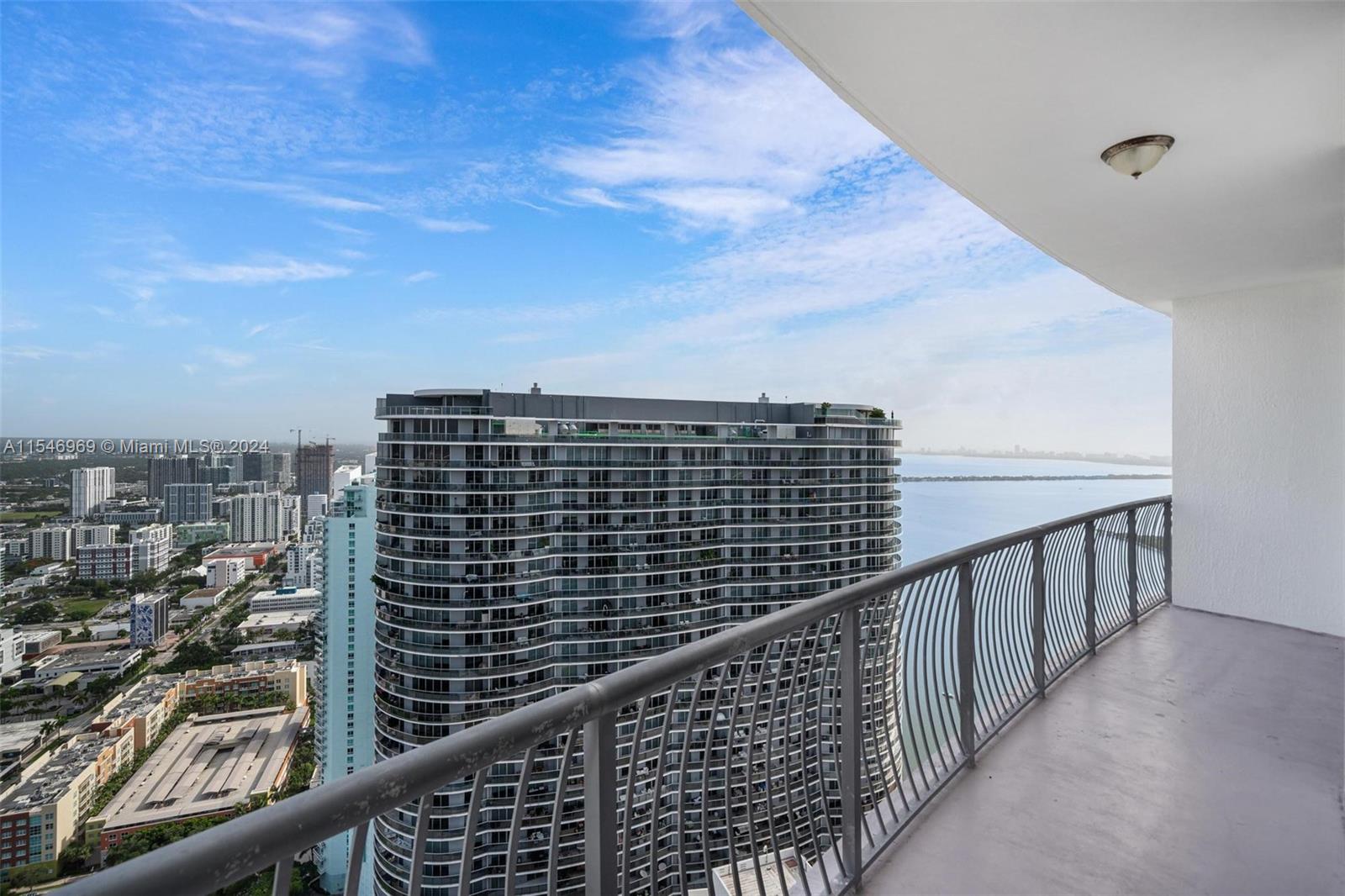1750 N Bayshore Dr 5611, Miami, Florida 33132, 1 Bedroom Bedrooms, ,1 BathroomBathrooms,Residential,For Sale,1750 N Bayshore Dr 5611,A11546969