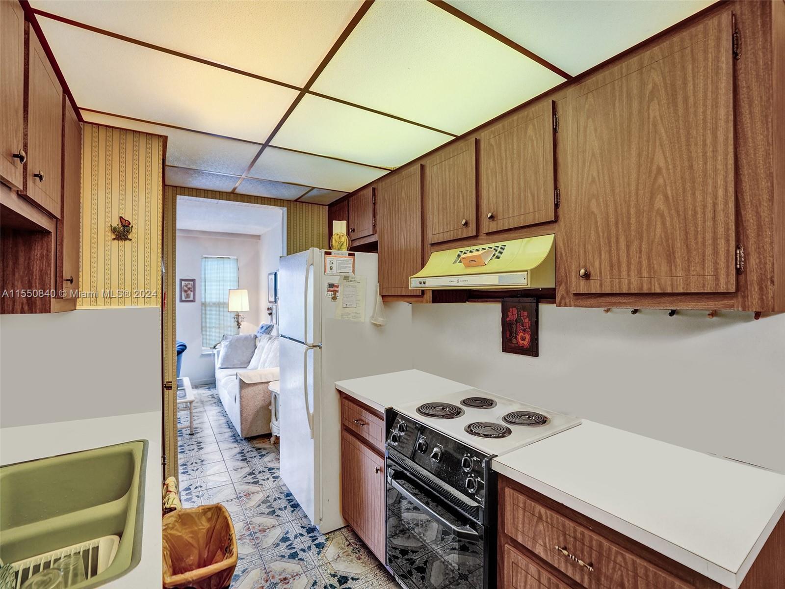 620 Tennis Club Dr, Fort Lauderdale, FL, 33311 United States, 2 Bedrooms Bedrooms, ,1 BathroomBathrooms,Residential,For Sale,Tennis Club Dr,A11550840