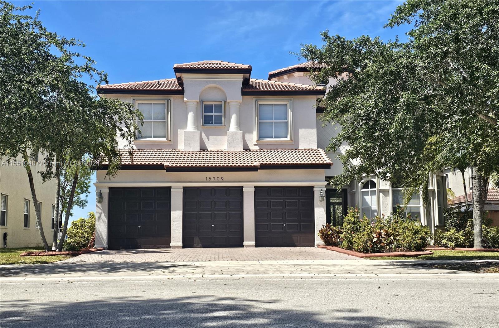 15909 54th Ct, Miramar, FL, 33027 United States, 5 Bedrooms Bedrooms, ,5 BathroomsBathrooms,Residential,For Sale,54th Ct,A11551040