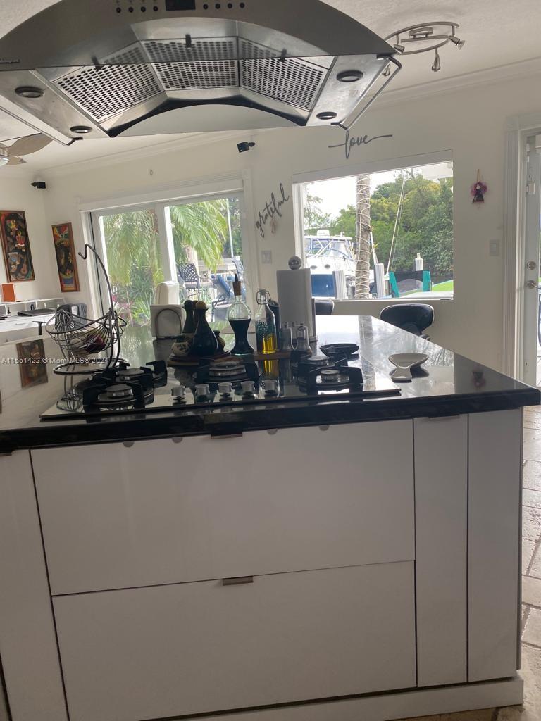 911 NW 7th St 911, Dania Beach, Florida 33004, 3 Bedrooms Bedrooms, ,3 BathroomsBathrooms,Residentiallease,For Rent,911 NW 7th St 911,A11551422