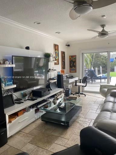911 NW 7th St 911, Dania Beach, Florida 33004, 3 Bedrooms Bedrooms, ,3 BathroomsBathrooms,Residentiallease,For Rent,911 NW 7th St 911,A11551422