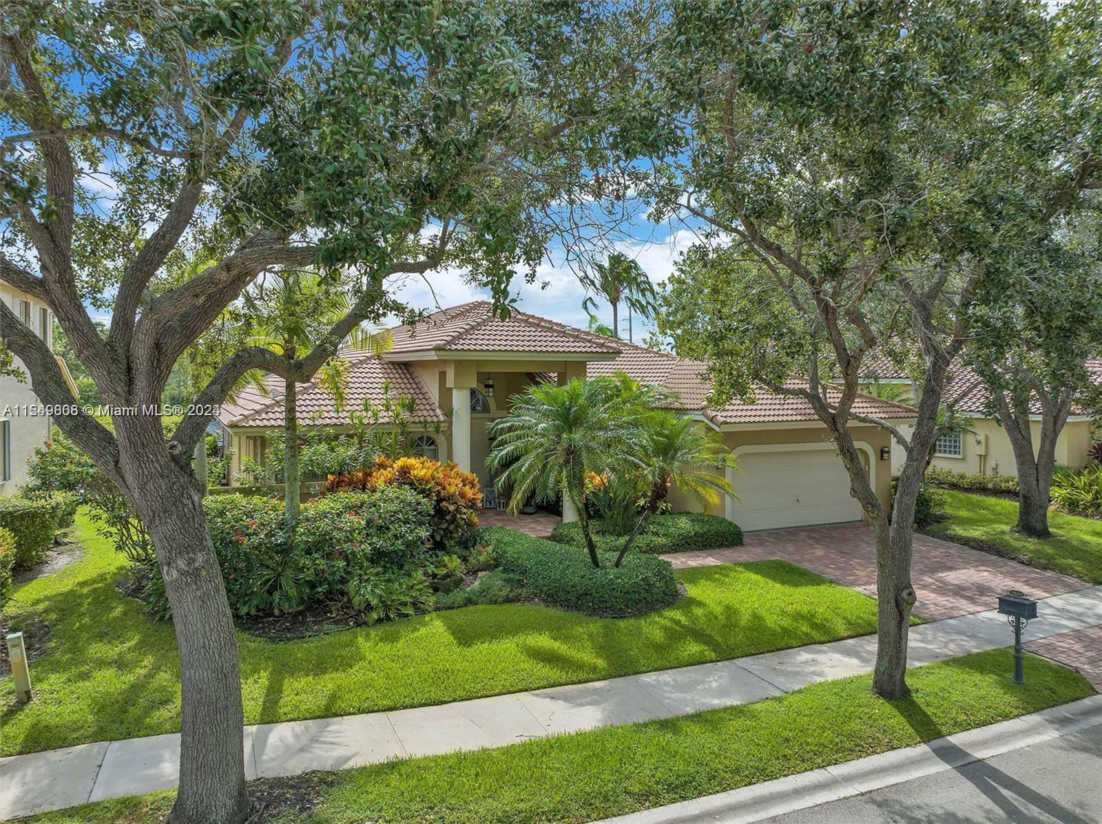 2943 Oakbrook Dr, Weston, FL, 33332 United States, 4 Bedrooms Bedrooms, ,3 BathroomsBathrooms,Residential,For Sale,Oakbrook Dr,A11549808