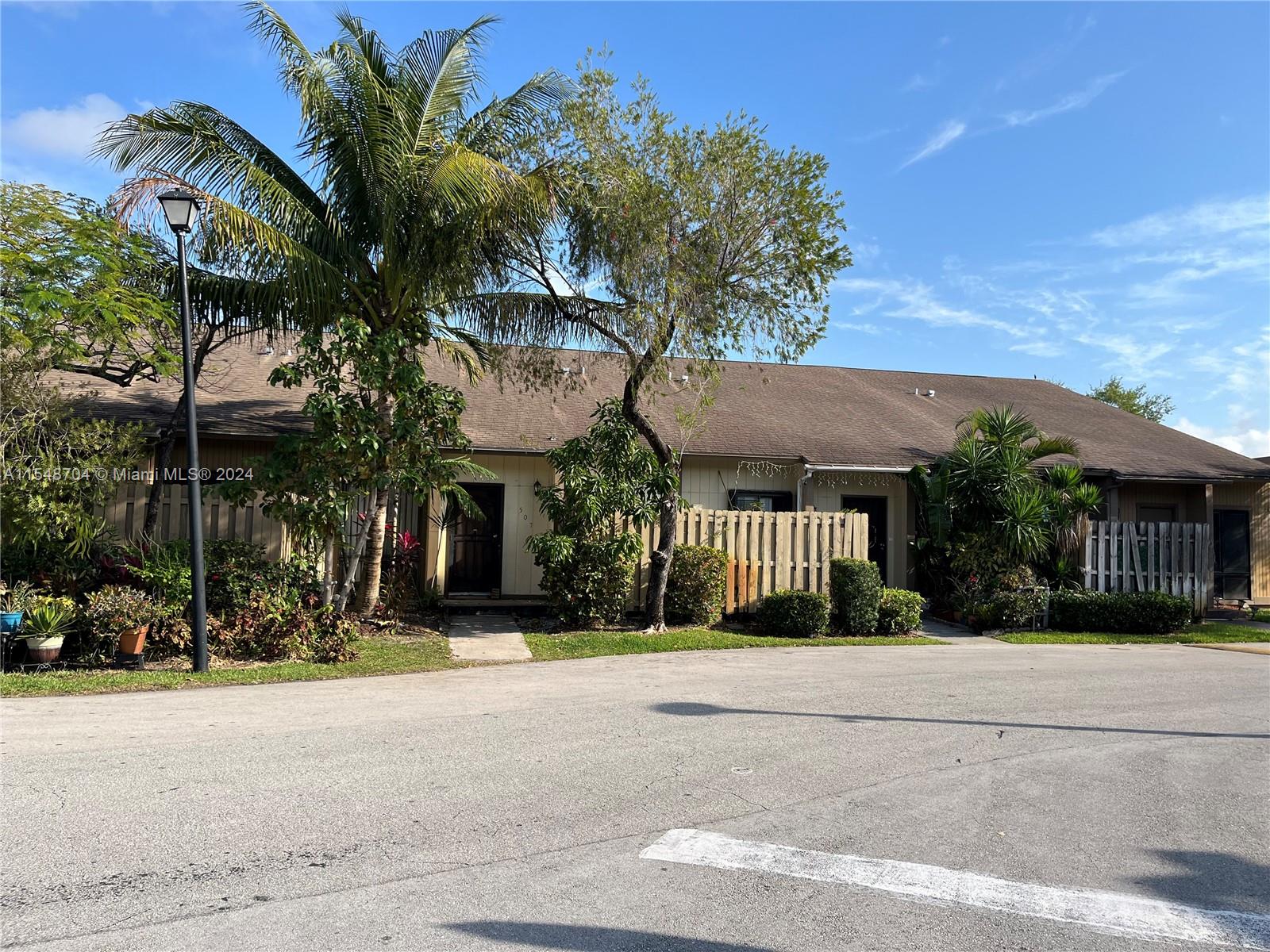 507 NE 210th Ter, Miami, Florida 33179, 3 Bedrooms Bedrooms, ,2 BathroomsBathrooms,Residential,For Sale,507 NE 210th Ter,A11548704