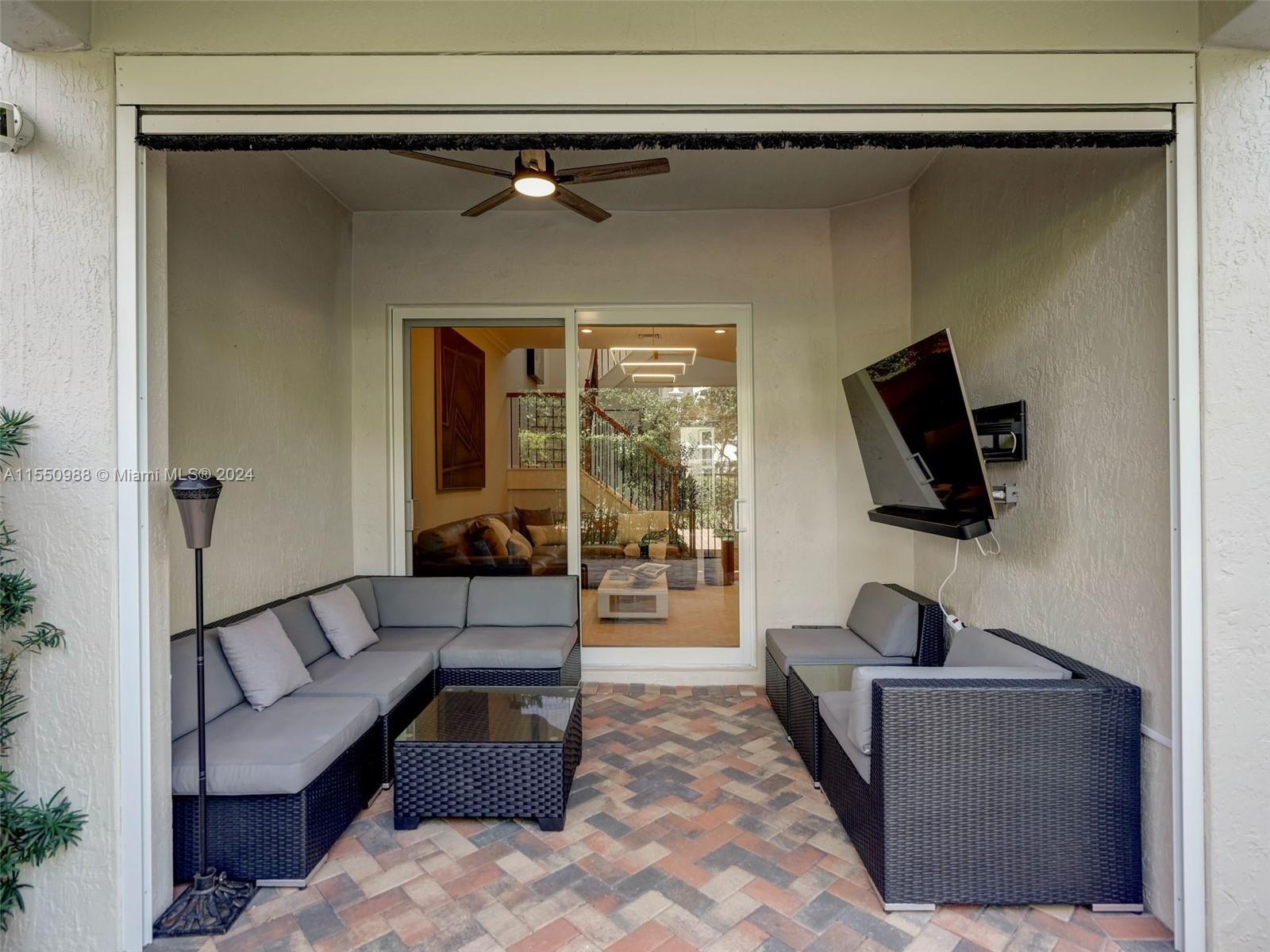 963 Harbor Vw S 963, Hollywood, Florida 33019, 3 Bedrooms Bedrooms, ,3 BathroomsBathrooms,Residential,For Sale,963 Harbor Vw S 963,A11550988