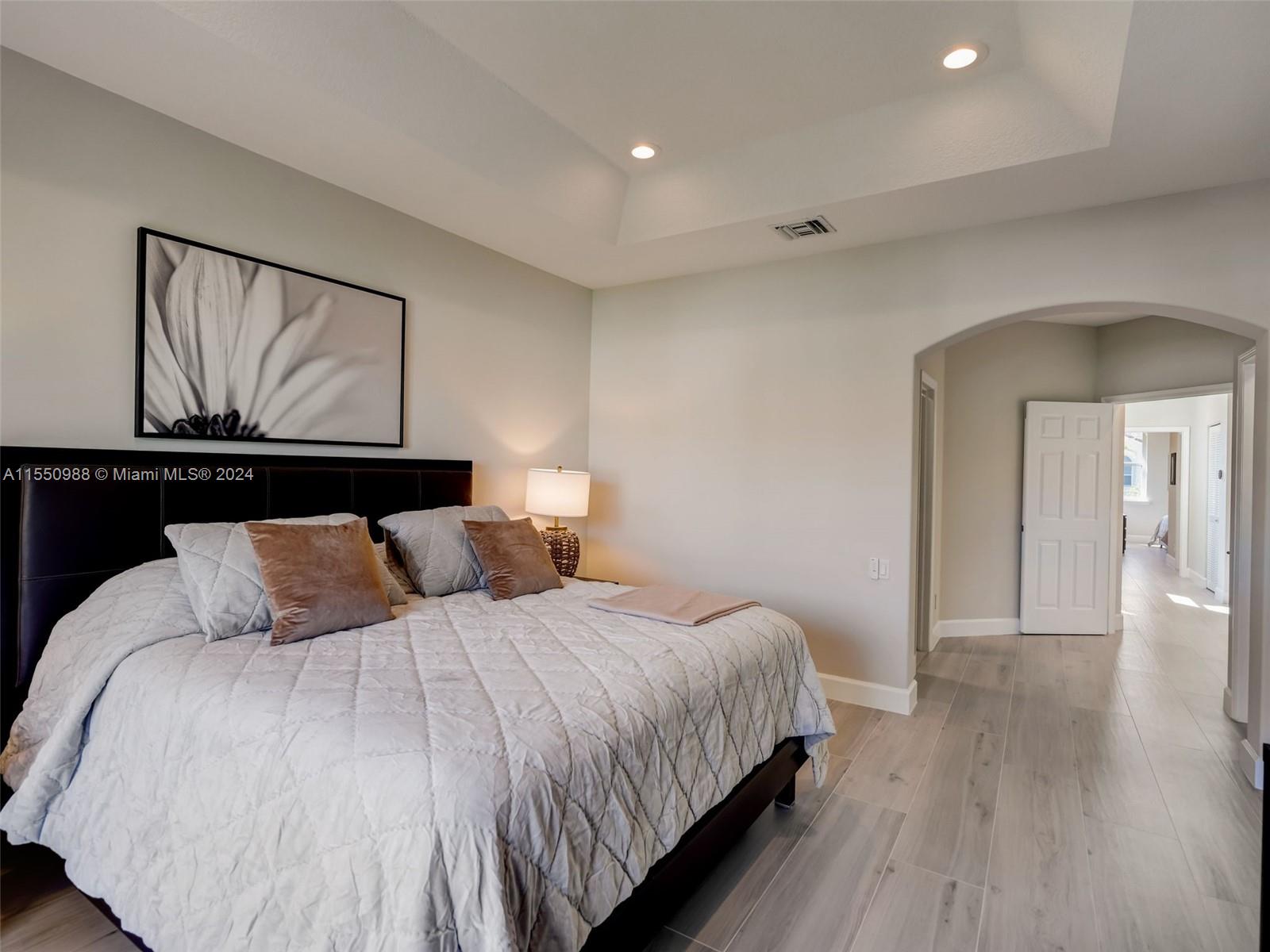 963 Harbor Vw S 963, Hollywood, Florida 33019, 3 Bedrooms Bedrooms, ,3 BathroomsBathrooms,Residential,For Sale,963 Harbor Vw S 963,A11550988