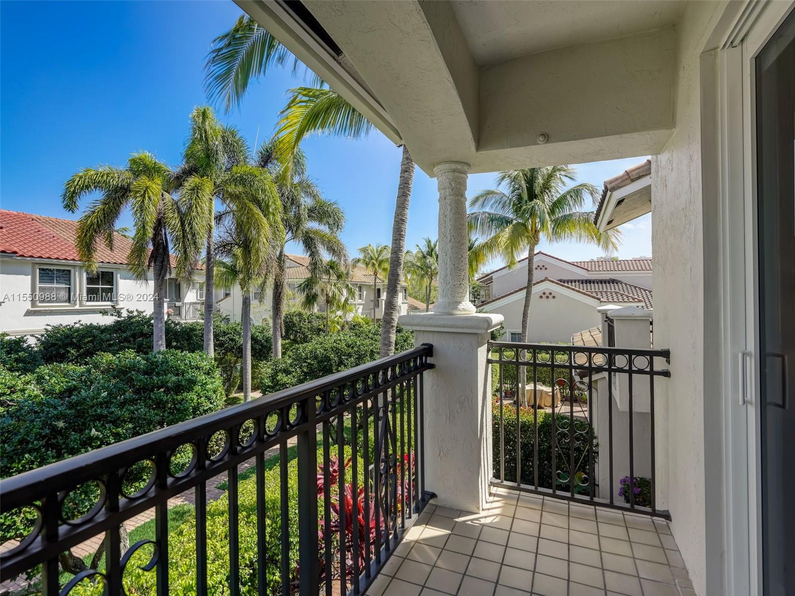 963 Harbor Vw S 963, Hollywood, Florida 33019, 3 Bedrooms Bedrooms, ,3 BathroomsBathrooms,Residential,For Sale,963 Harbor Vw S 963,A11550988