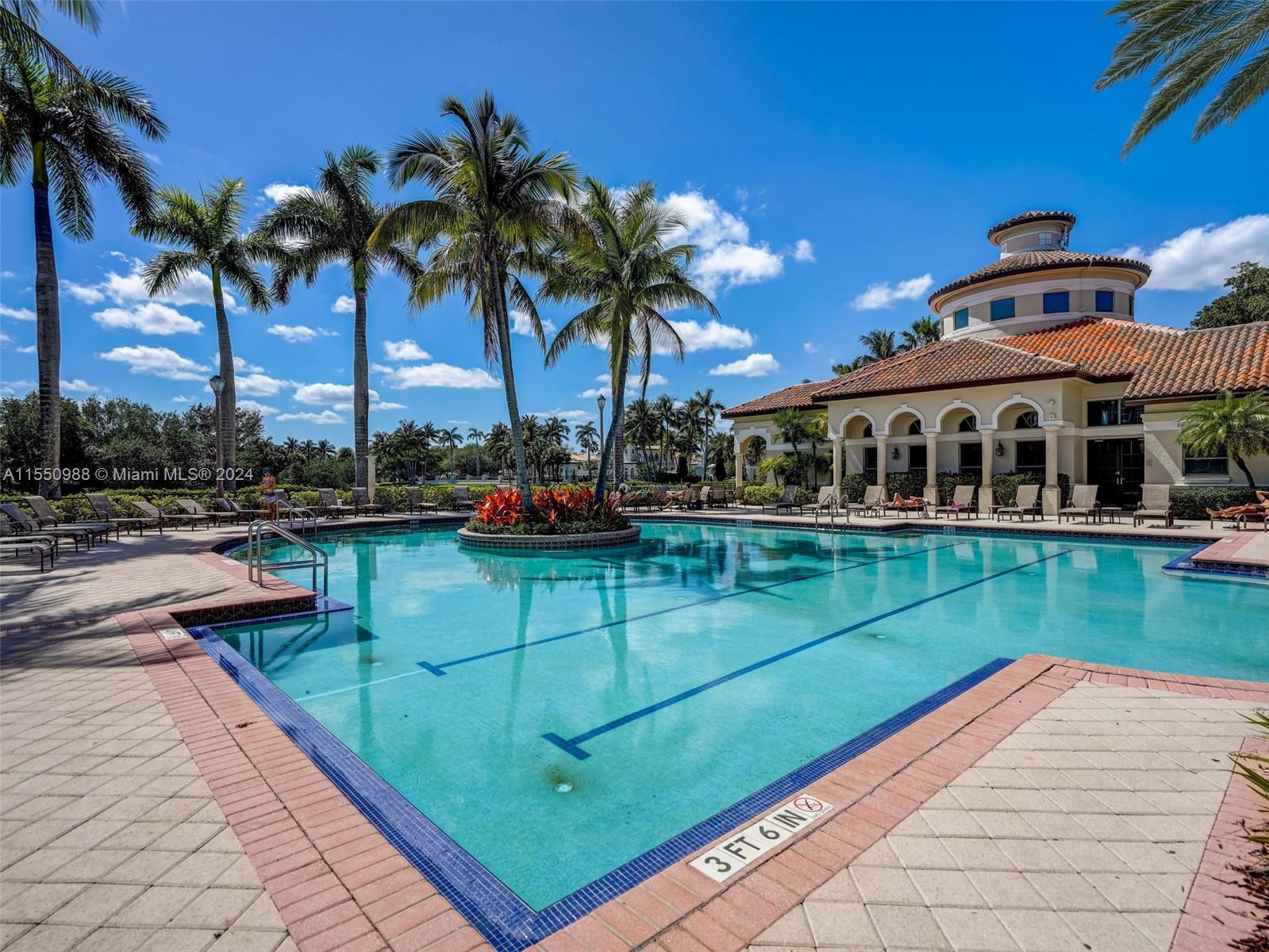 963 Harbor Vw S 963, Hollywood, Florida 33019, 3 Bedrooms Bedrooms, ,3 BathroomsBathrooms,Residential,For Sale,963 Harbor Vw S 963,A11550988