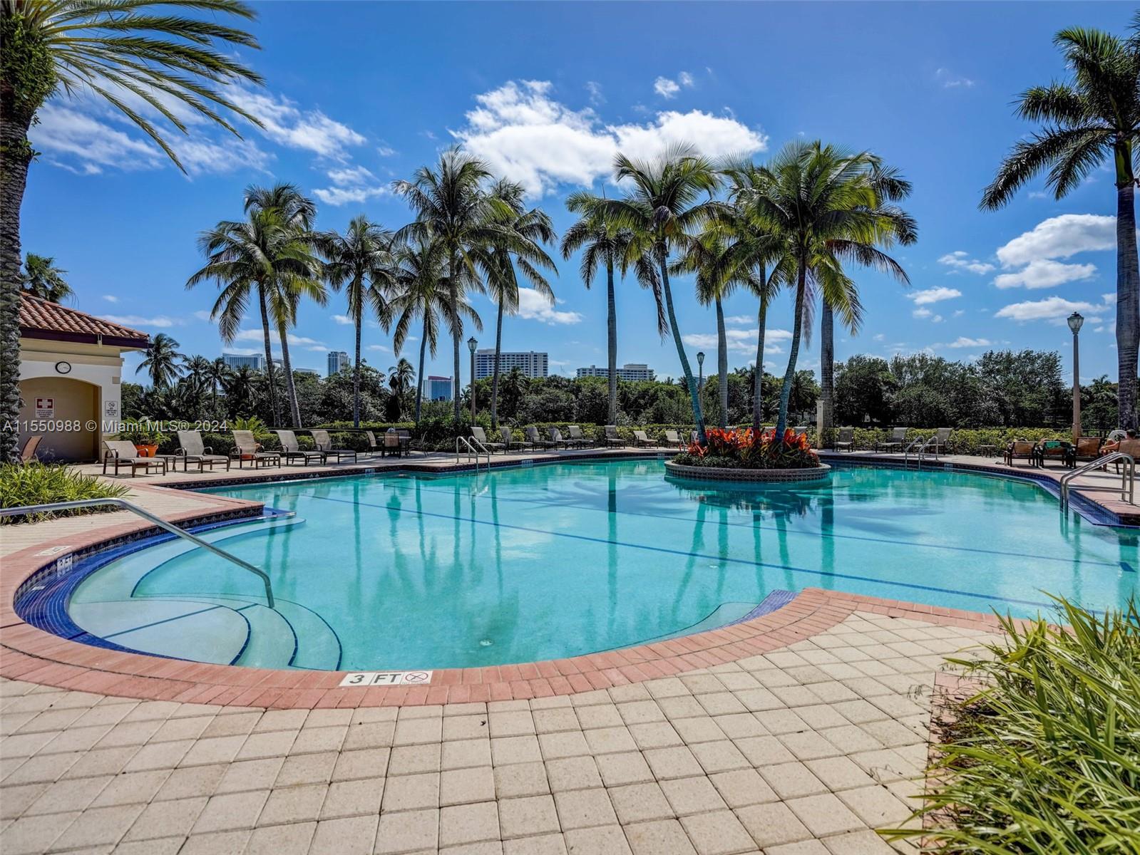 963 Harbor Vw S 963, Hollywood, Florida 33019, 3 Bedrooms Bedrooms, ,3 BathroomsBathrooms,Residential,For Sale,963 Harbor Vw S 963,A11550988