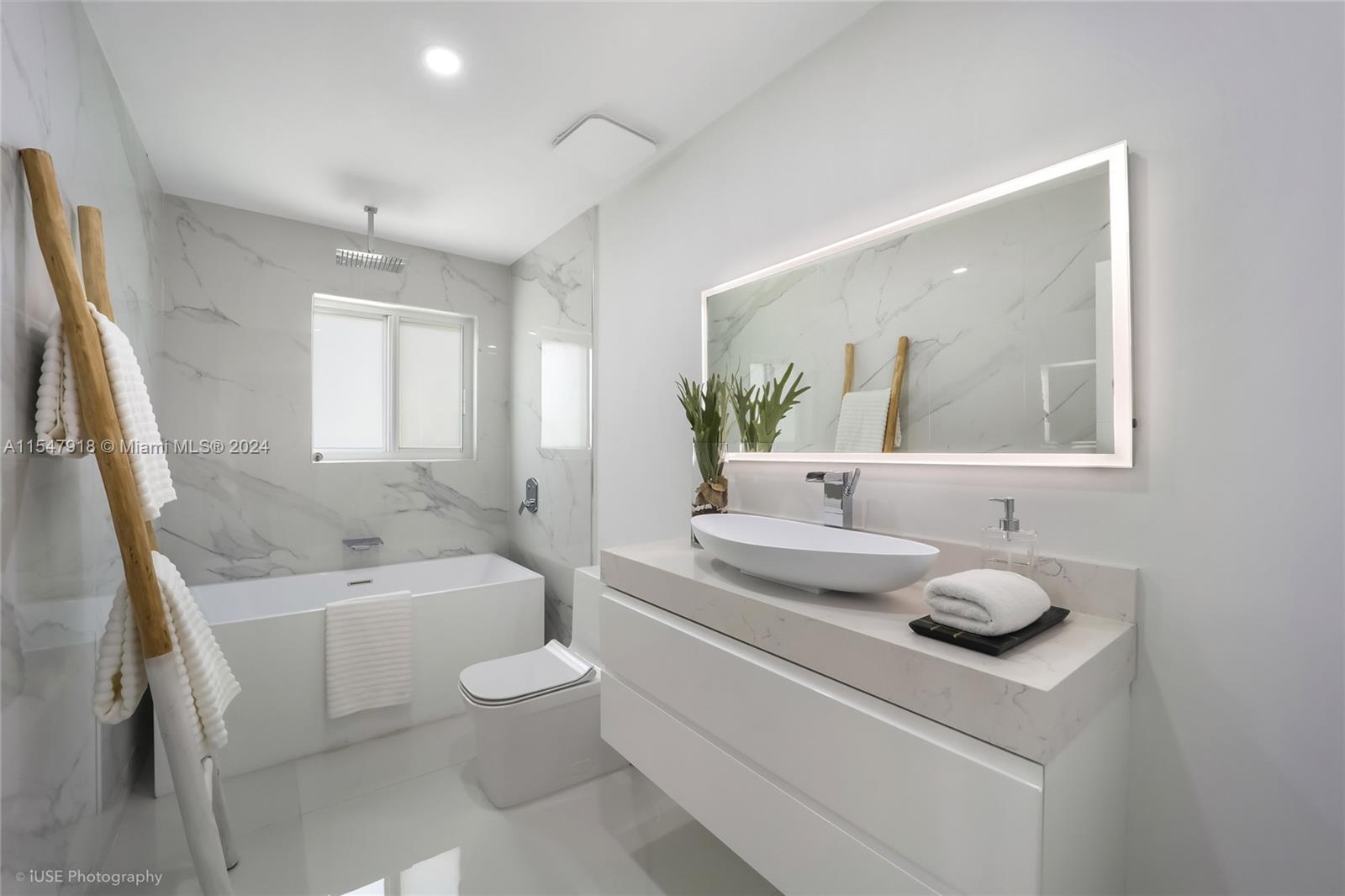 4730 Bay Point Rd 0, Miami, Florida 33137, 4 Bedrooms Bedrooms, ,4 BathroomsBathrooms,Residentiallease,For Rent,4730 Bay Point Rd 0,A11547918