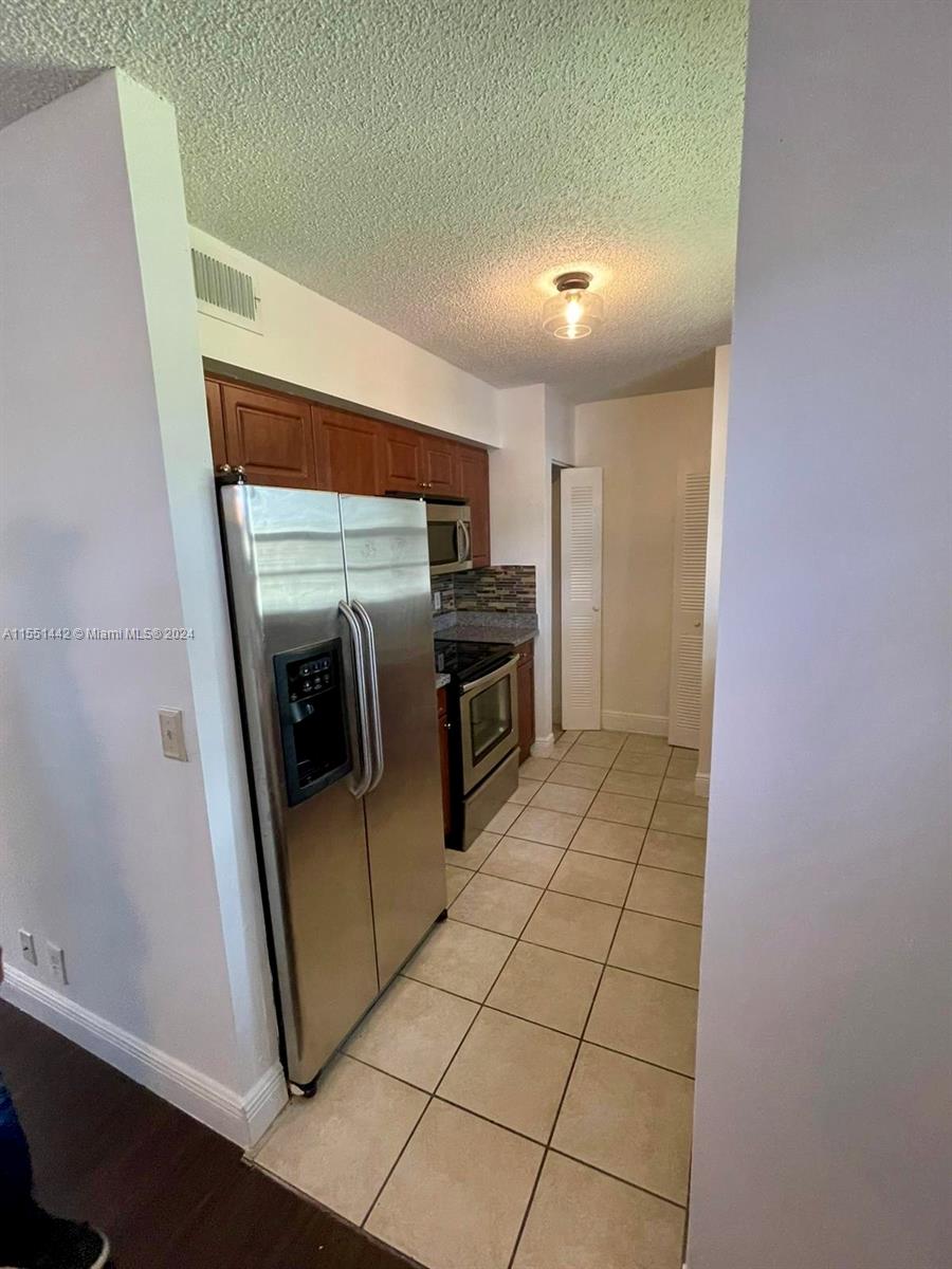 333 86th Ave, Pembroke Pines, FL, 33025 United States, 2 Bedrooms Bedrooms, ,1 BathroomBathrooms,Residential,For Sale,86th Ave,A11551442