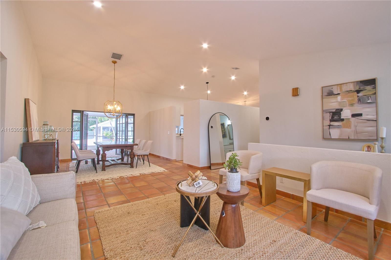 5131 201st Ter, Southwest Ranches, FL, 33332 United States, 6 Bedrooms Bedrooms, ,3 BathroomsBathrooms,Residential,For Sale,201st Ter,A11530594