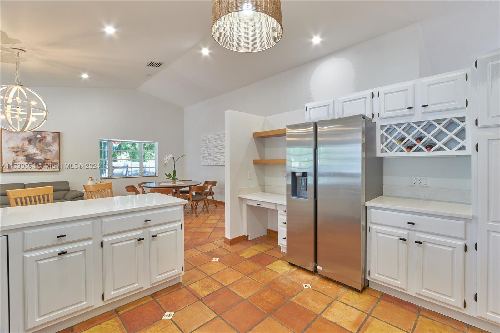 5131 201st Ter, Southwest Ranches, FL, 33332 United States, 6 Bedrooms Bedrooms, ,3 BathroomsBathrooms,Residential,For Sale,201st Ter,A11530594