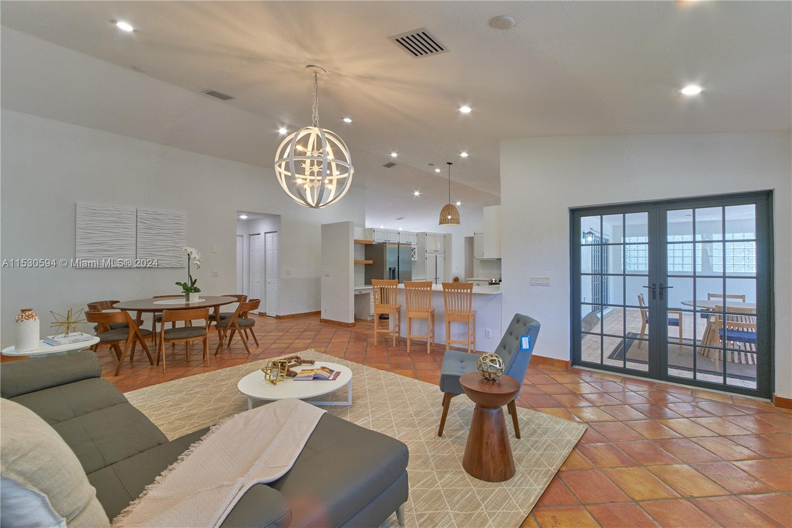 5131 201st Ter, Southwest Ranches, FL, 33332 United States, 6 Bedrooms Bedrooms, ,3 BathroomsBathrooms,Residential,For Sale,201st Ter,A11530594