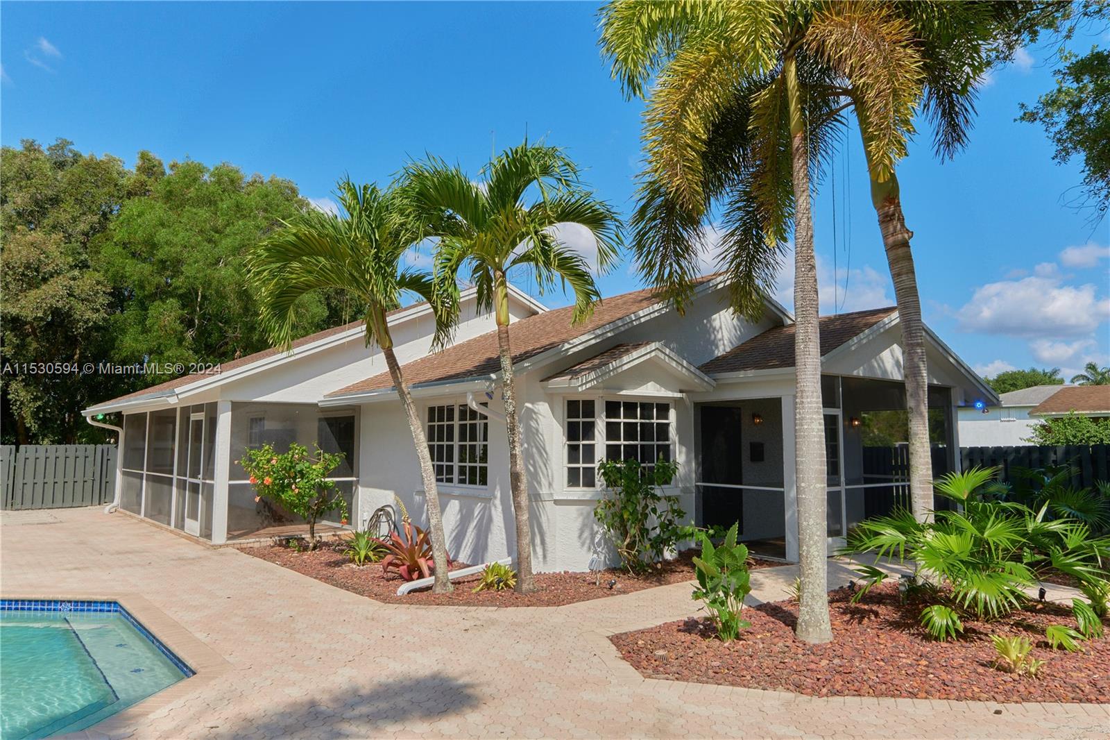 5131 201st Ter, Southwest Ranches, FL, 33332 United States, 6 Bedrooms Bedrooms, ,3 BathroomsBathrooms,Residential,For Sale,201st Ter,A11530594