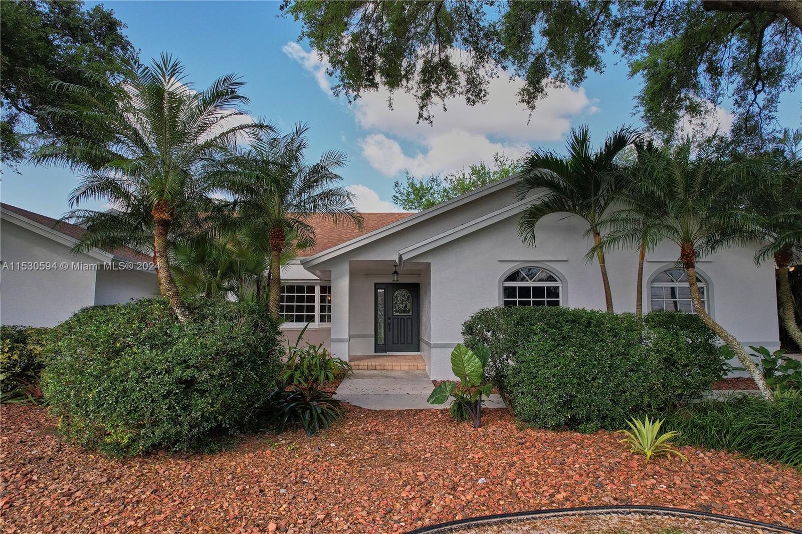 5131 201st Ter, Southwest Ranches, FL, 33332 United States, 6 Bedrooms Bedrooms, ,3 BathroomsBathrooms,Residential,For Sale,201st Ter,A11530594