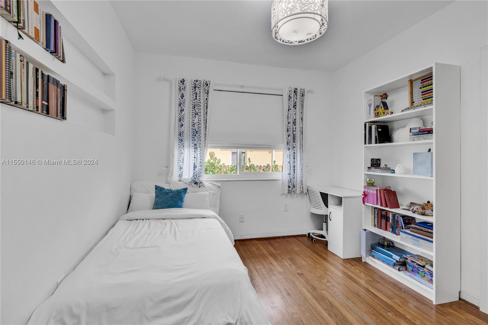 10801 9 Ave, Biscayne Park, FL, 33161 United States, 3 Bedrooms Bedrooms, ,2 BathroomsBathrooms,Residential,For Sale,9 Ave,A11550146