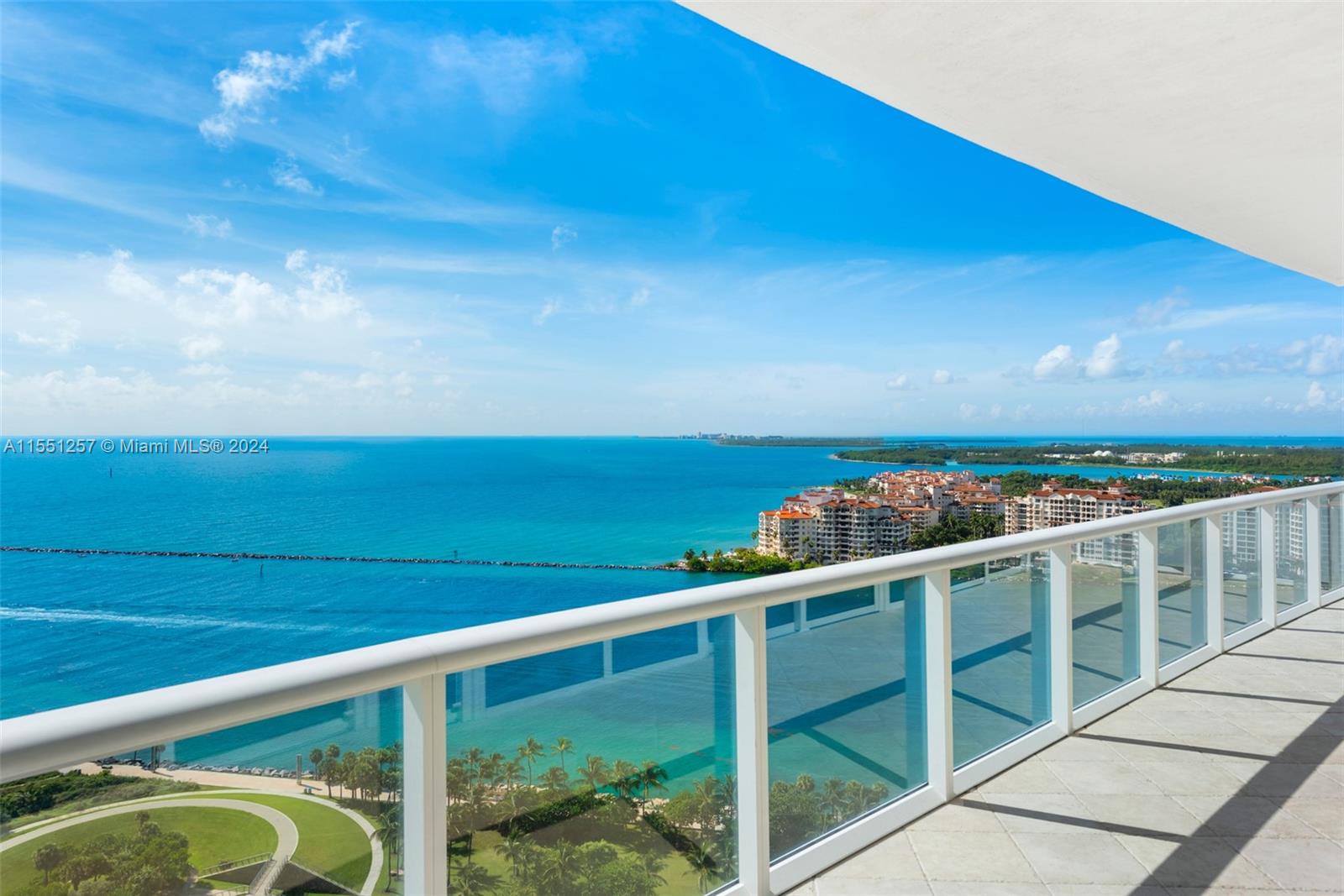 100 Pointe Dr, Miami Beach, FL, 33139 United States, 3 Bedrooms Bedrooms, ,3 BathroomsBathrooms,Residential,For Sale,Pointe Dr,A11551257