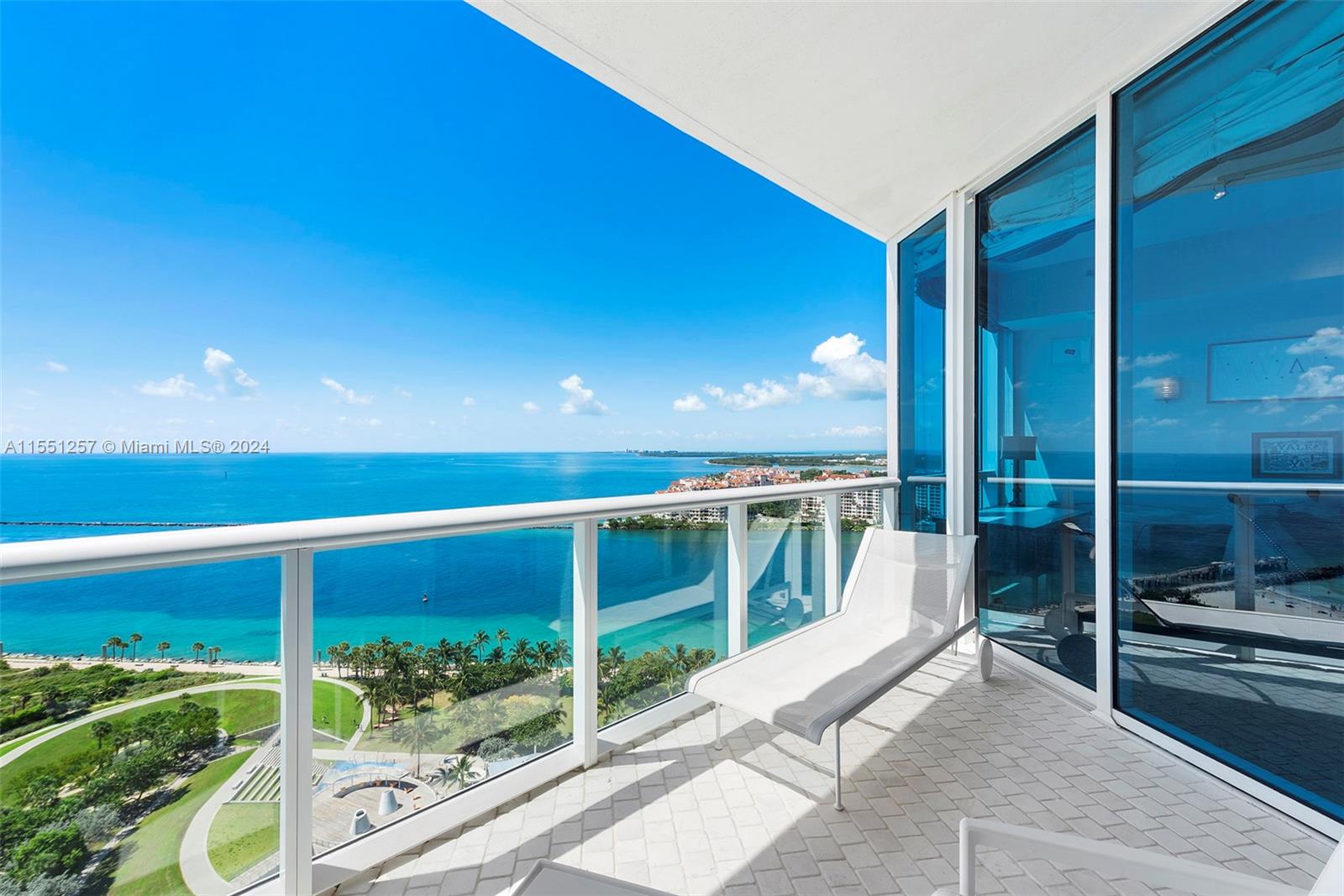 100 Pointe Dr, Miami Beach, FL, 33139 United States, 3 Bedrooms Bedrooms, ,3 BathroomsBathrooms,Residential,For Sale,Pointe Dr,A11551257