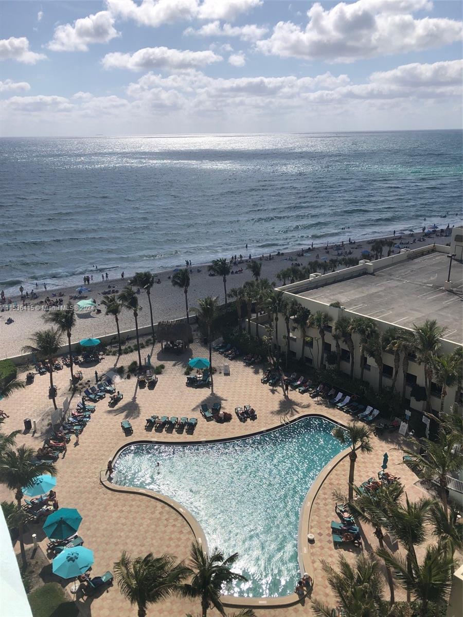 3801 OCEAN DR 10H, Hollywood, Florida 33019, 1 Bedroom Bedrooms, ,1 BathroomBathrooms,Residentiallease,For Rent,3801 OCEAN DR 10H,A11536415