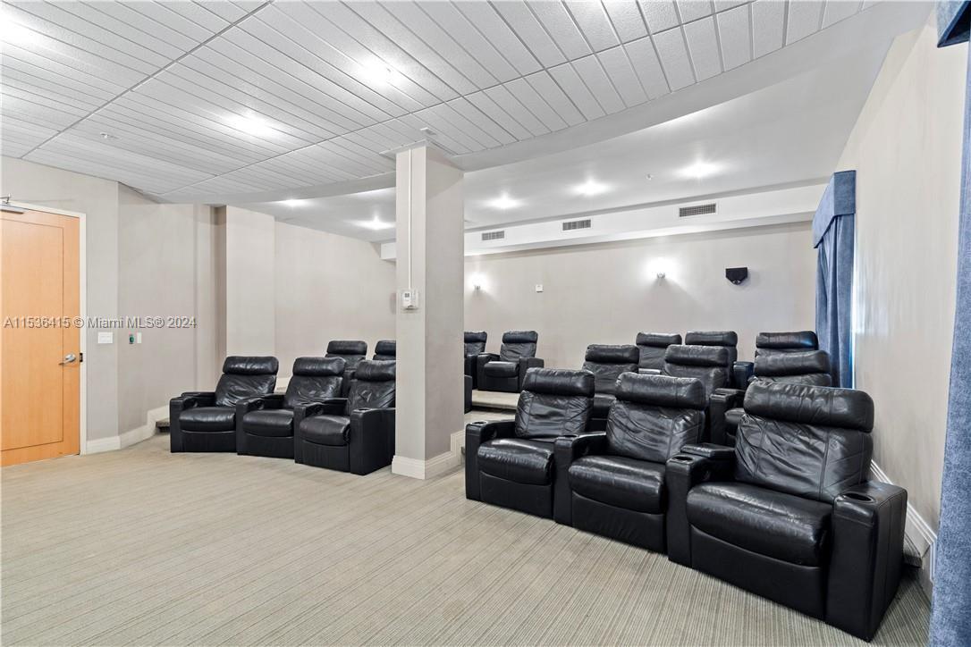 3801 OCEAN DR 10H, Hollywood, Florida 33019, 1 Bedroom Bedrooms, ,1 BathroomBathrooms,Residentiallease,For Rent,3801 OCEAN DR 10H,A11536415