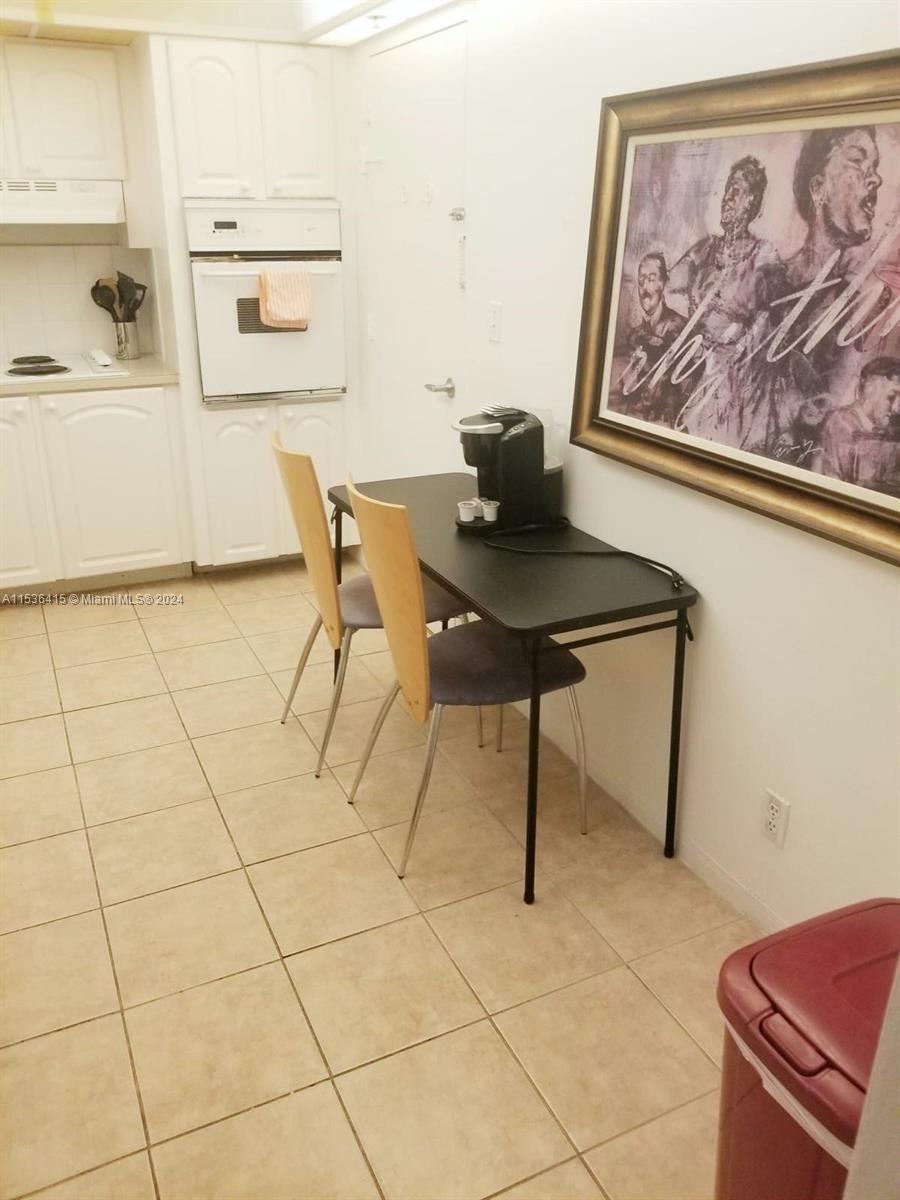 3801 OCEAN DR 10H, Hollywood, Florida 33019, 1 Bedroom Bedrooms, ,1 BathroomBathrooms,Residentiallease,For Rent,3801 OCEAN DR 10H,A11536415