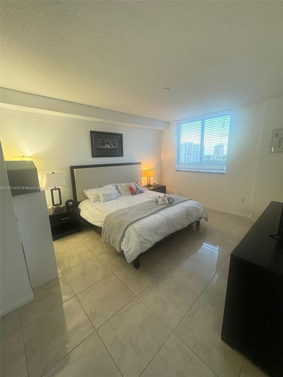 18800 NE 29th Ave 1018, Aventura, Florida 33180, 3 Bedrooms Bedrooms, ,2 BathroomsBathrooms,Residentiallease,For Rent,18800 NE 29th Ave 1018,A11551450
