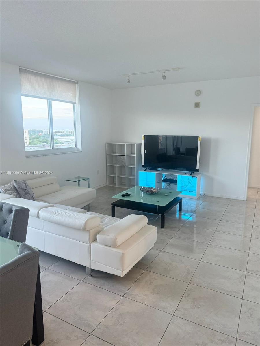 18800 NE 29th Ave 1018, Aventura, Florida 33180, 3 Bedrooms Bedrooms, ,2 BathroomsBathrooms,Residentiallease,For Rent,18800 NE 29th Ave 1018,A11551450