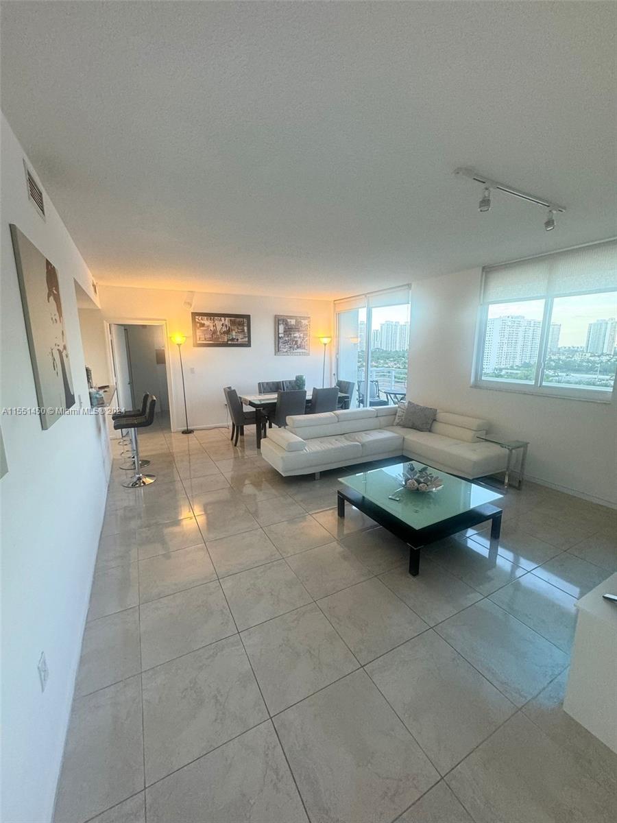 18800 NE 29th Ave 1018, Aventura, Florida 33180, 3 Bedrooms Bedrooms, ,2 BathroomsBathrooms,Residentiallease,For Rent,18800 NE 29th Ave 1018,A11551450