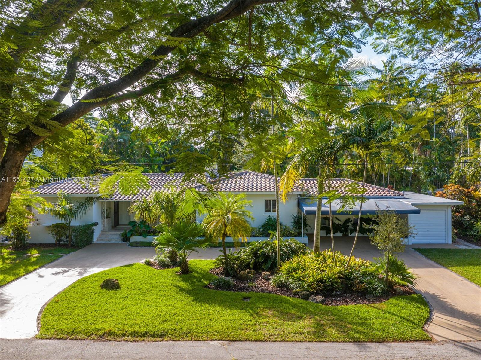 558 118th St, Biscayne Park, FL, 33161 United States, 4 Bedrooms Bedrooms, ,3 BathroomsBathrooms,Residential,For Sale,118th St,A11551427