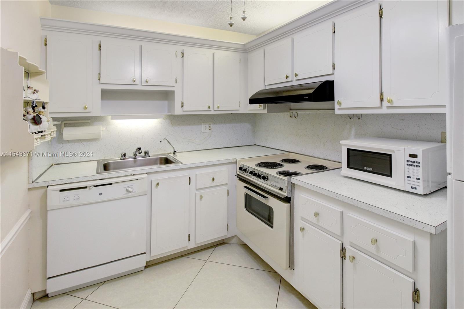 4990 Sabal Palm Blvd, Tamarac, FL, 33319 United States, 2 Bedrooms Bedrooms, ,2 BathroomsBathrooms,Residential,For Sale,Sabal Palm Blvd,A11543371