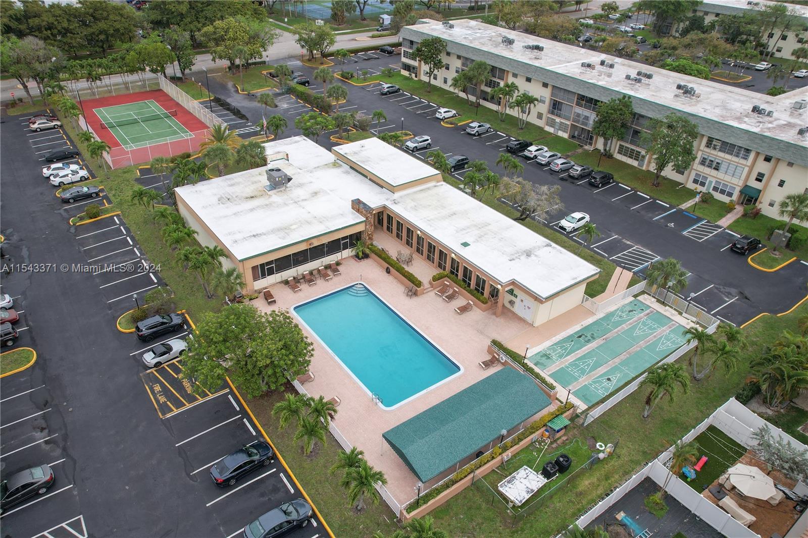 4990 Sabal Palm Blvd, Tamarac, FL, 33319 United States, 2 Bedrooms Bedrooms, ,2 BathroomsBathrooms,Residential,For Sale,Sabal Palm Blvd,A11543371