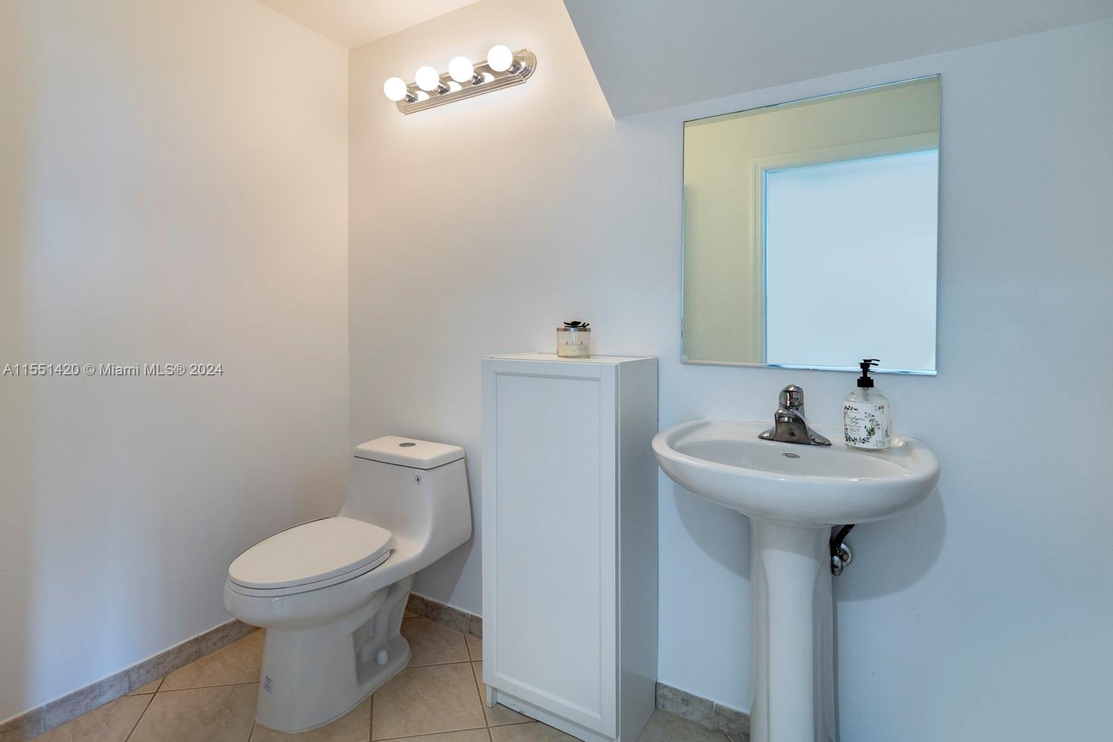 8390 72nd Ave, Miami, FL, 33143 United States, 2 Bedrooms Bedrooms, ,2 BathroomsBathrooms,Residential,For Sale,72nd Ave,A11551420