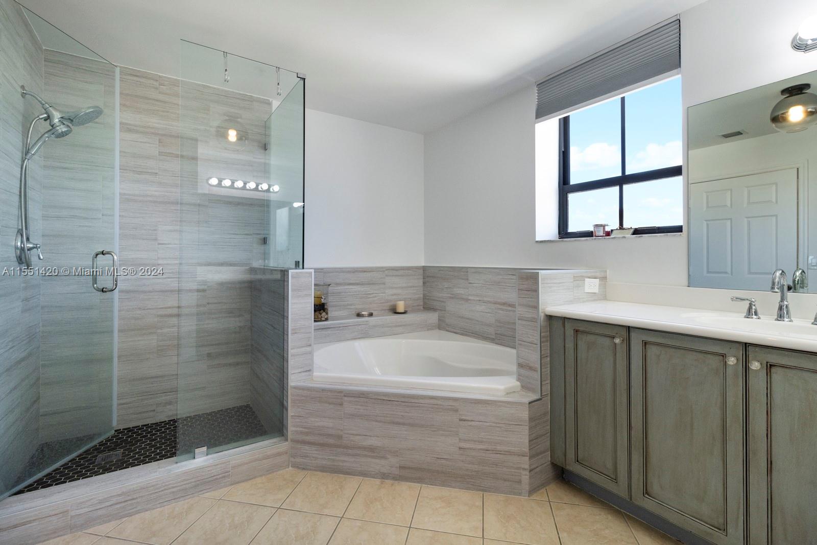 8390 72nd Ave, Miami, FL, 33143 United States, 2 Bedrooms Bedrooms, ,2 BathroomsBathrooms,Residential,For Sale,72nd Ave,A11551420