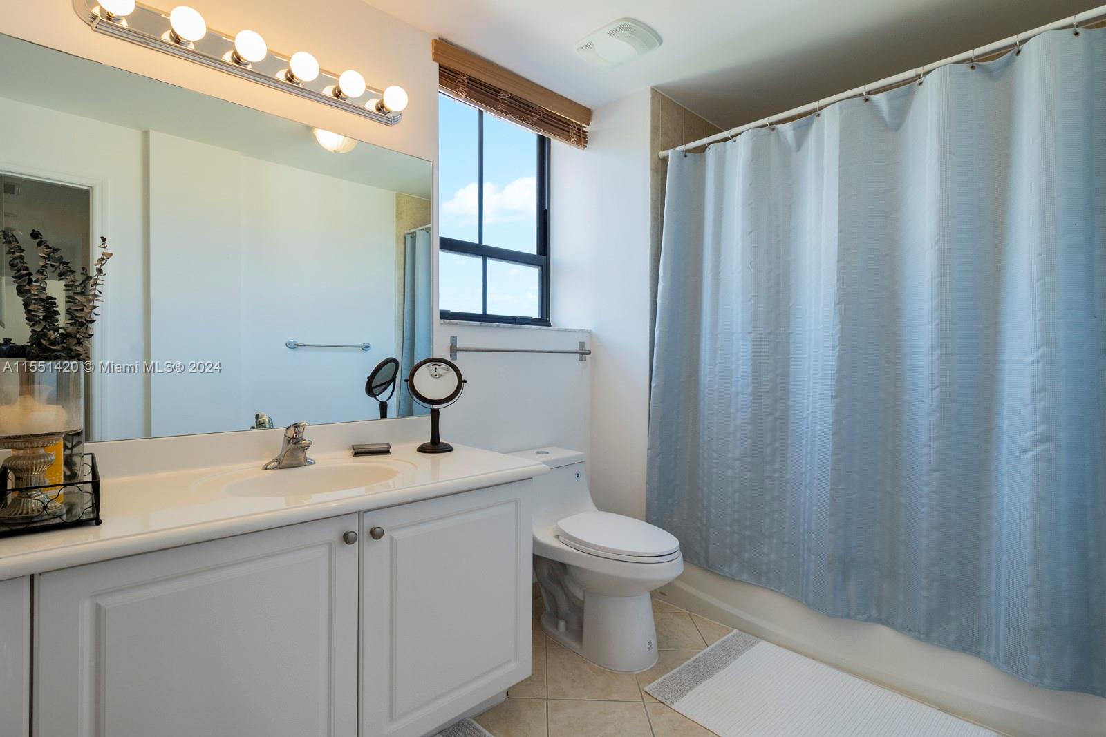 8390 72nd Ave, Miami, FL, 33143 United States, 2 Bedrooms Bedrooms, ,2 BathroomsBathrooms,Residential,For Sale,72nd Ave,A11551420