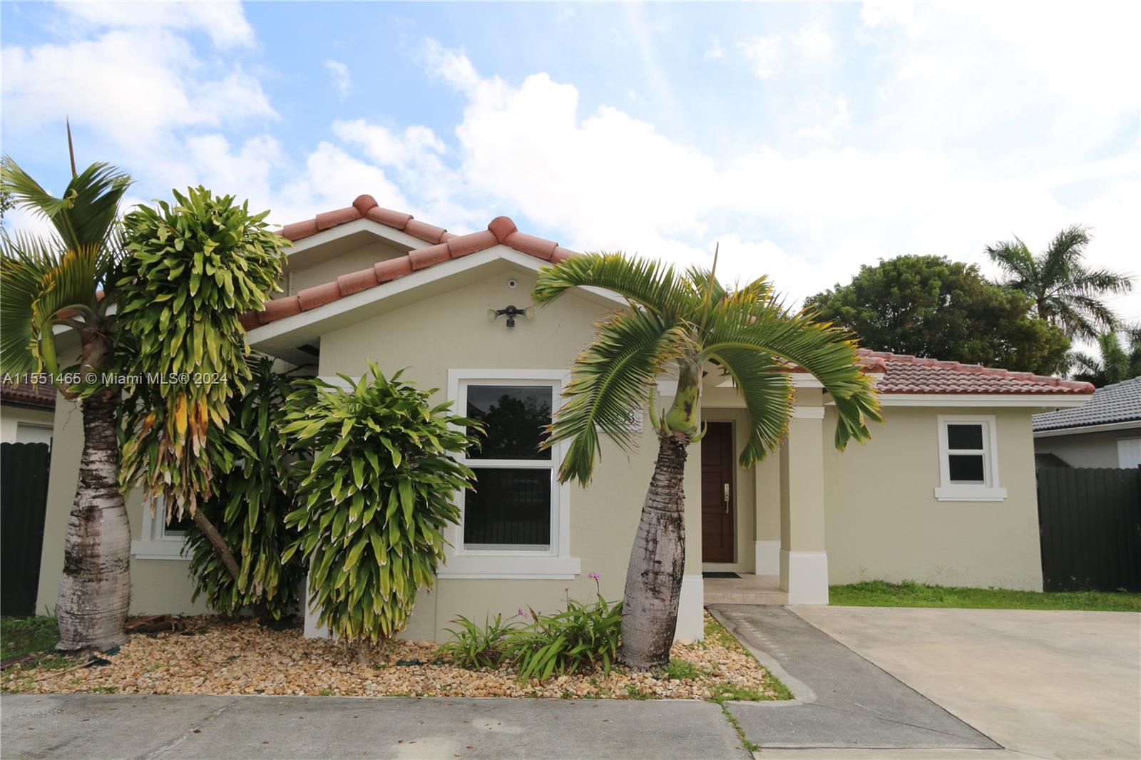 27953 136th Pl, Homestead, FL, 33032 United States, 3 Bedrooms Bedrooms, ,2 BathroomsBathrooms,Residential,For Sale,136th Pl,A11551465