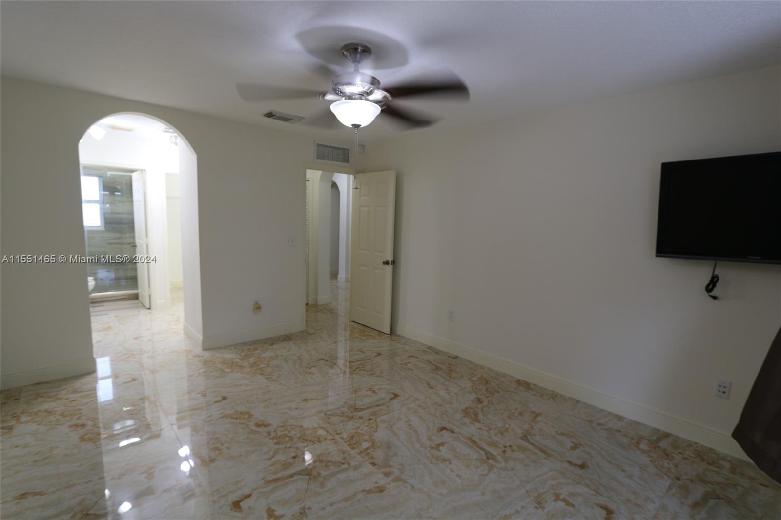 27953 136th Pl, Homestead, FL, 33032 United States, 3 Bedrooms Bedrooms, ,2 BathroomsBathrooms,Residential,For Sale,136th Pl,A11551465