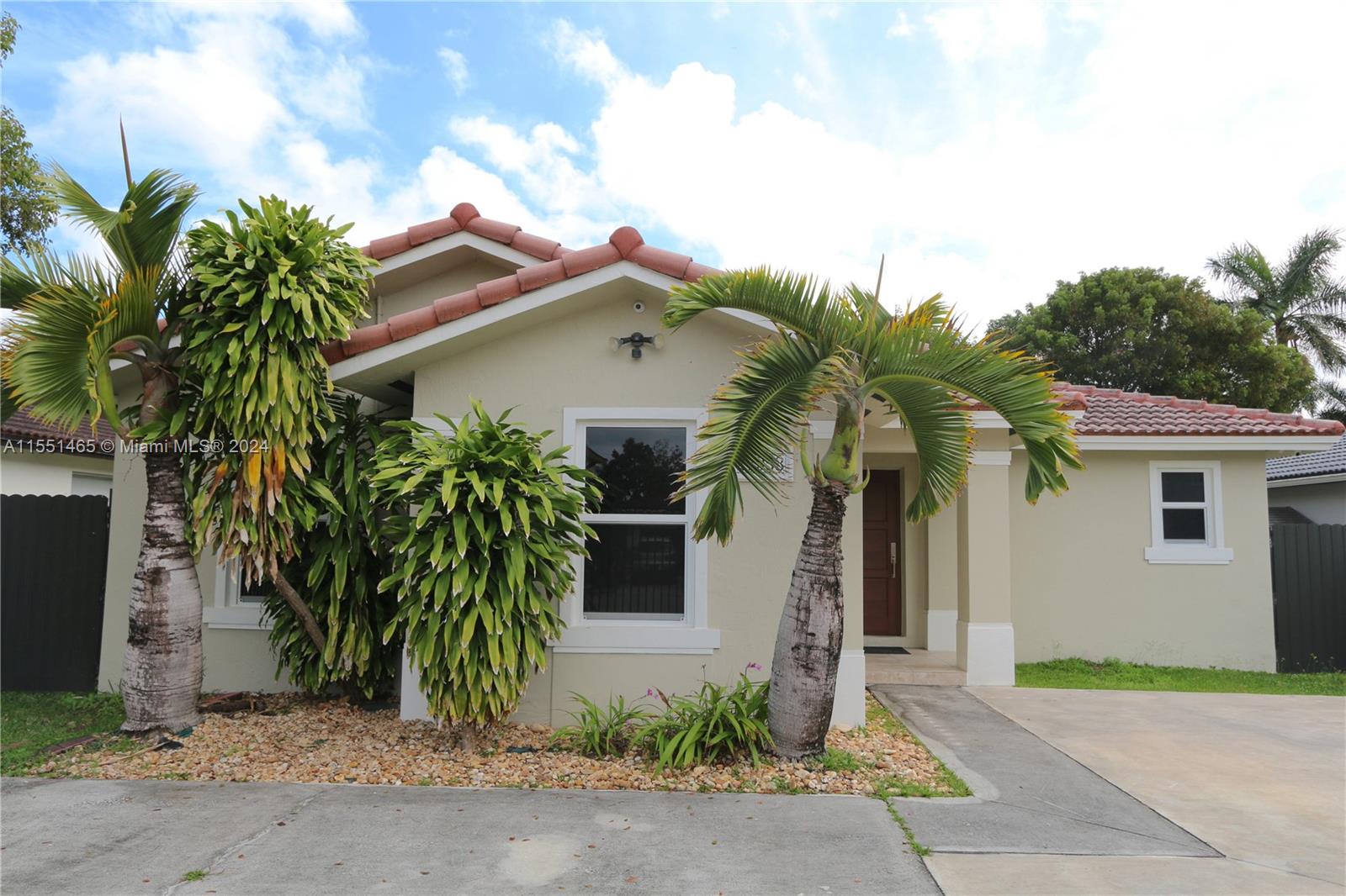 27953 136th Pl, Homestead, FL, 33032 United States, 3 Bedrooms Bedrooms, ,2 BathroomsBathrooms,Residential,For Sale,136th Pl,A11551465
