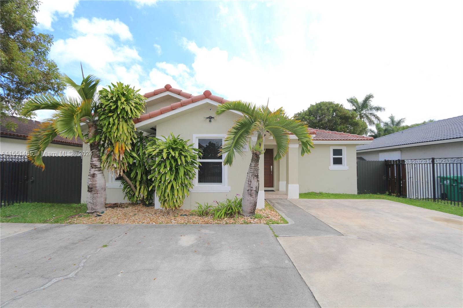 27953 136th Pl, Homestead, FL, 33032 United States, 3 Bedrooms Bedrooms, ,2 BathroomsBathrooms,Residential,For Sale,136th Pl,A11551465