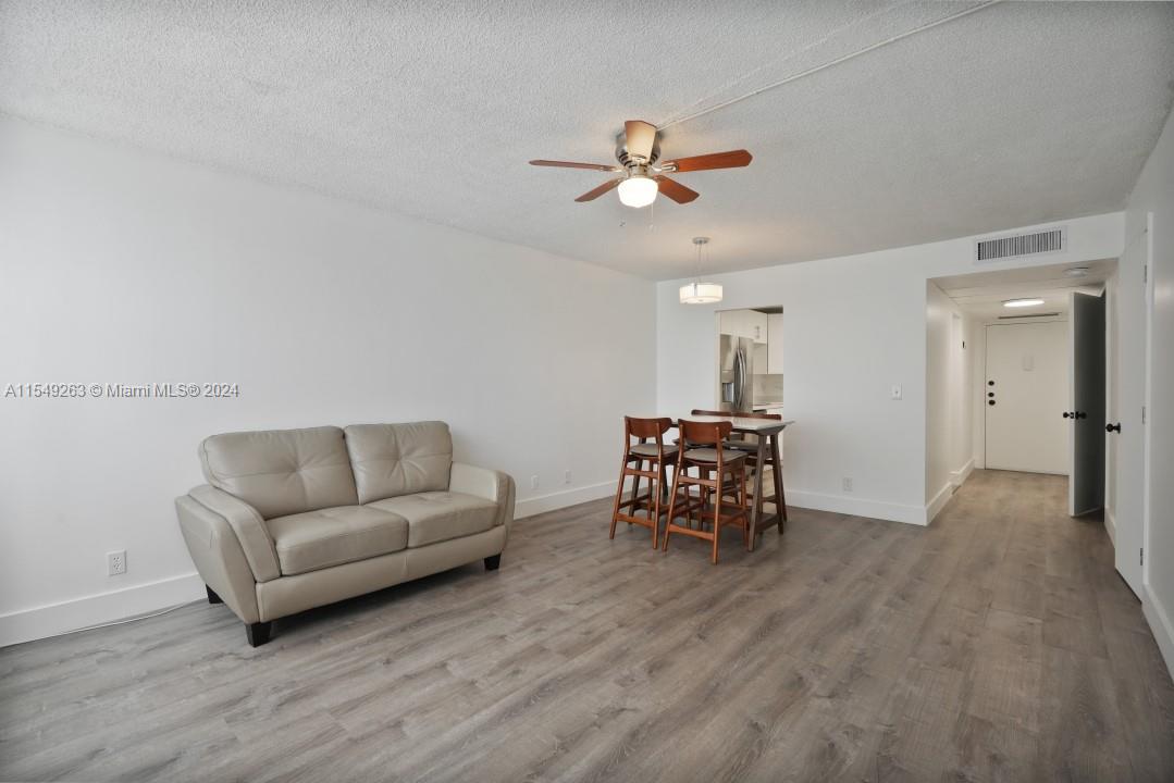 2751 Taft St 401, Hollywood, Florida 33020, 1 Bedroom Bedrooms, ,1 BathroomBathrooms,Residential,For Sale,2751 Taft St 401,A11549263