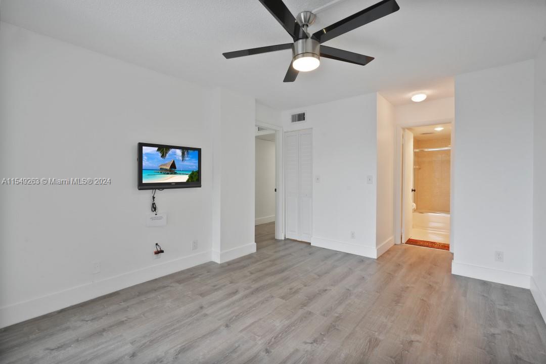 2751 Taft St 401, Hollywood, Florida 33020, 1 Bedroom Bedrooms, ,1 BathroomBathrooms,Residential,For Sale,2751 Taft St 401,A11549263