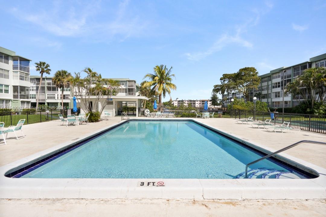 2751 Taft St 401, Hollywood, Florida 33020, 1 Bedroom Bedrooms, ,1 BathroomBathrooms,Residential,For Sale,2751 Taft St 401,A11549263