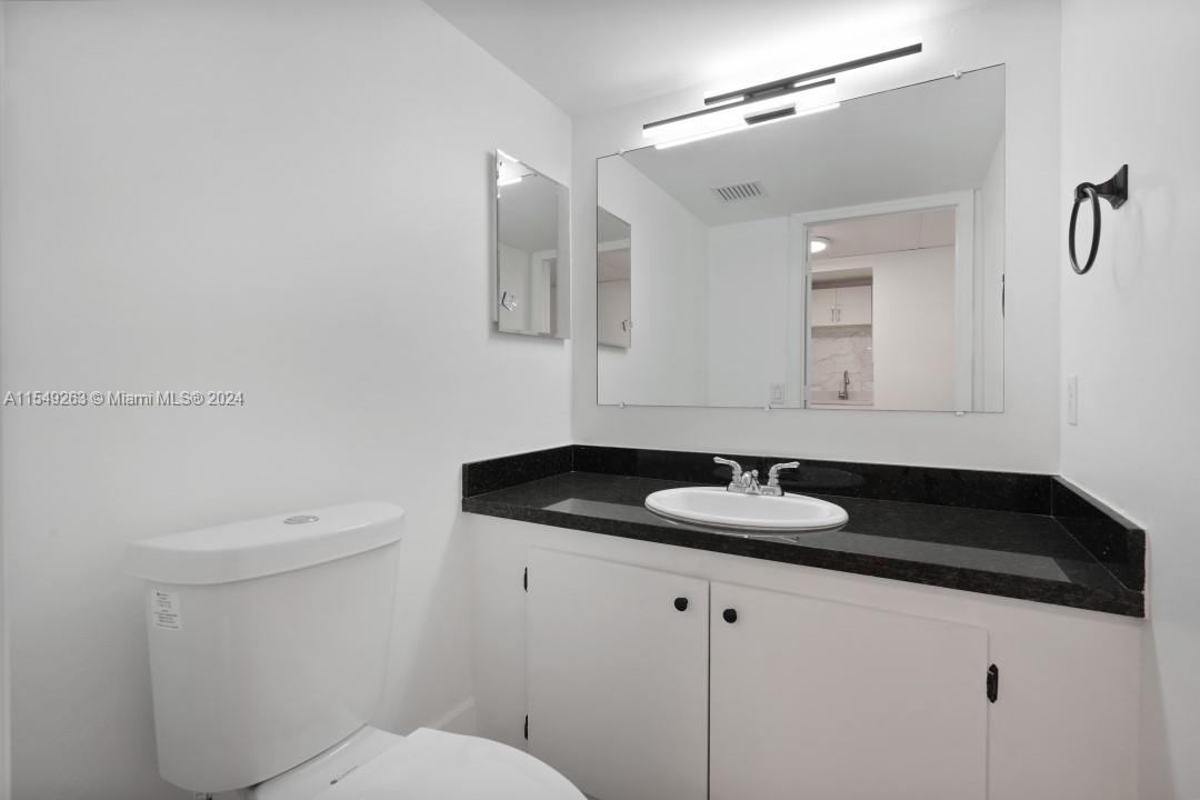 2751 Taft St 401, Hollywood, Florida 33020, 1 Bedroom Bedrooms, ,1 BathroomBathrooms,Residential,For Sale,2751 Taft St 401,A11549263