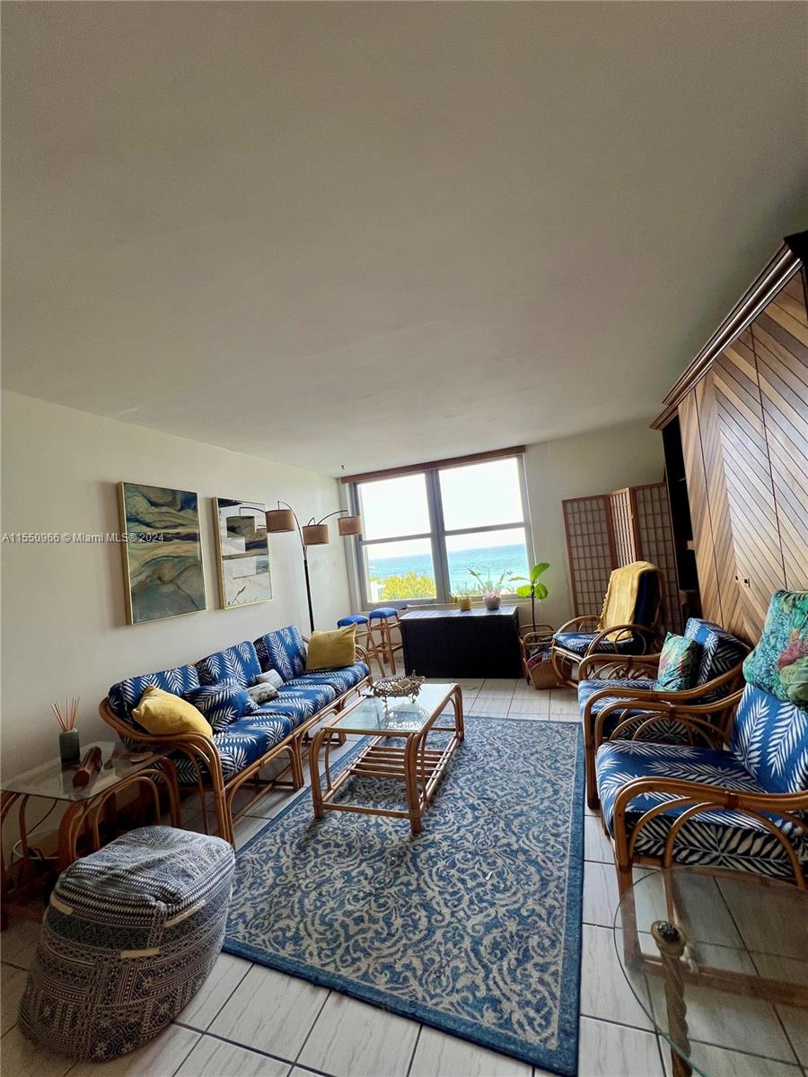 2899 Collins Ave 905, Miami Beach, Florida 33140, 1 Bedroom Bedrooms, ,1 BathroomBathrooms,Residentiallease,For Rent,2899 Collins Ave 905,A11550966