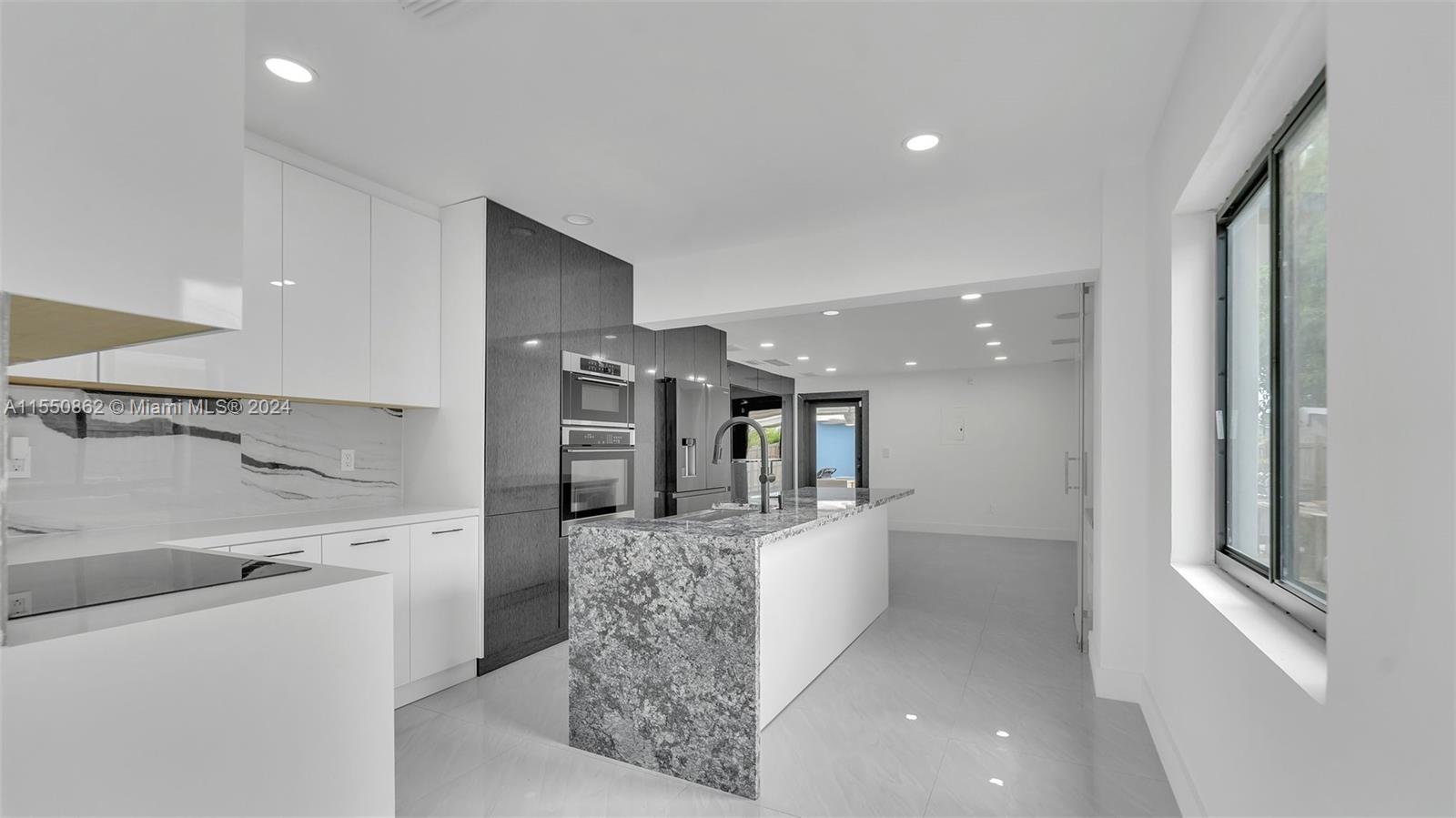 242 16th St, Hialeah, FL, 33010 United States, 5 Bedrooms Bedrooms, ,4 BathroomsBathrooms,Residential,For Sale,16th St,A11550862