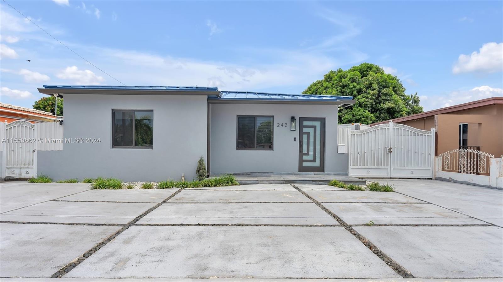 242 16th St, Hialeah, FL, 33010 United States, 5 Bedrooms Bedrooms, ,4 BathroomsBathrooms,Residential,For Sale,16th St,A11550862