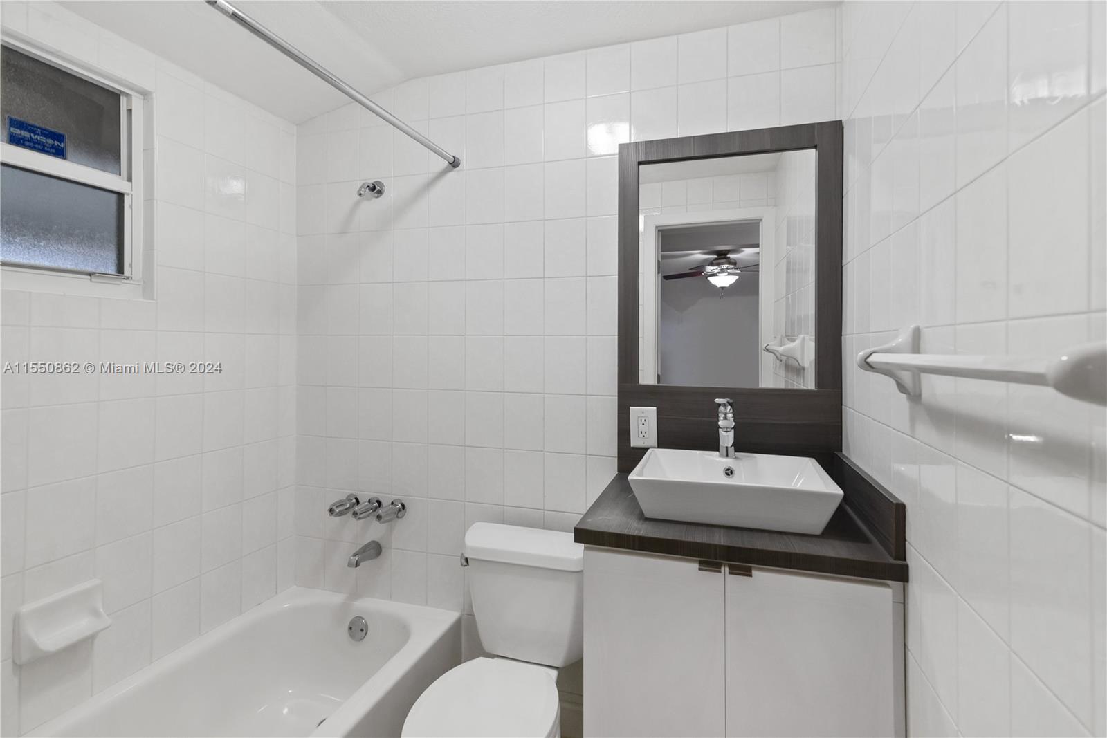 242 16th St, Hialeah, FL, 33010 United States, 5 Bedrooms Bedrooms, ,4 BathroomsBathrooms,Residential,For Sale,16th St,A11550862