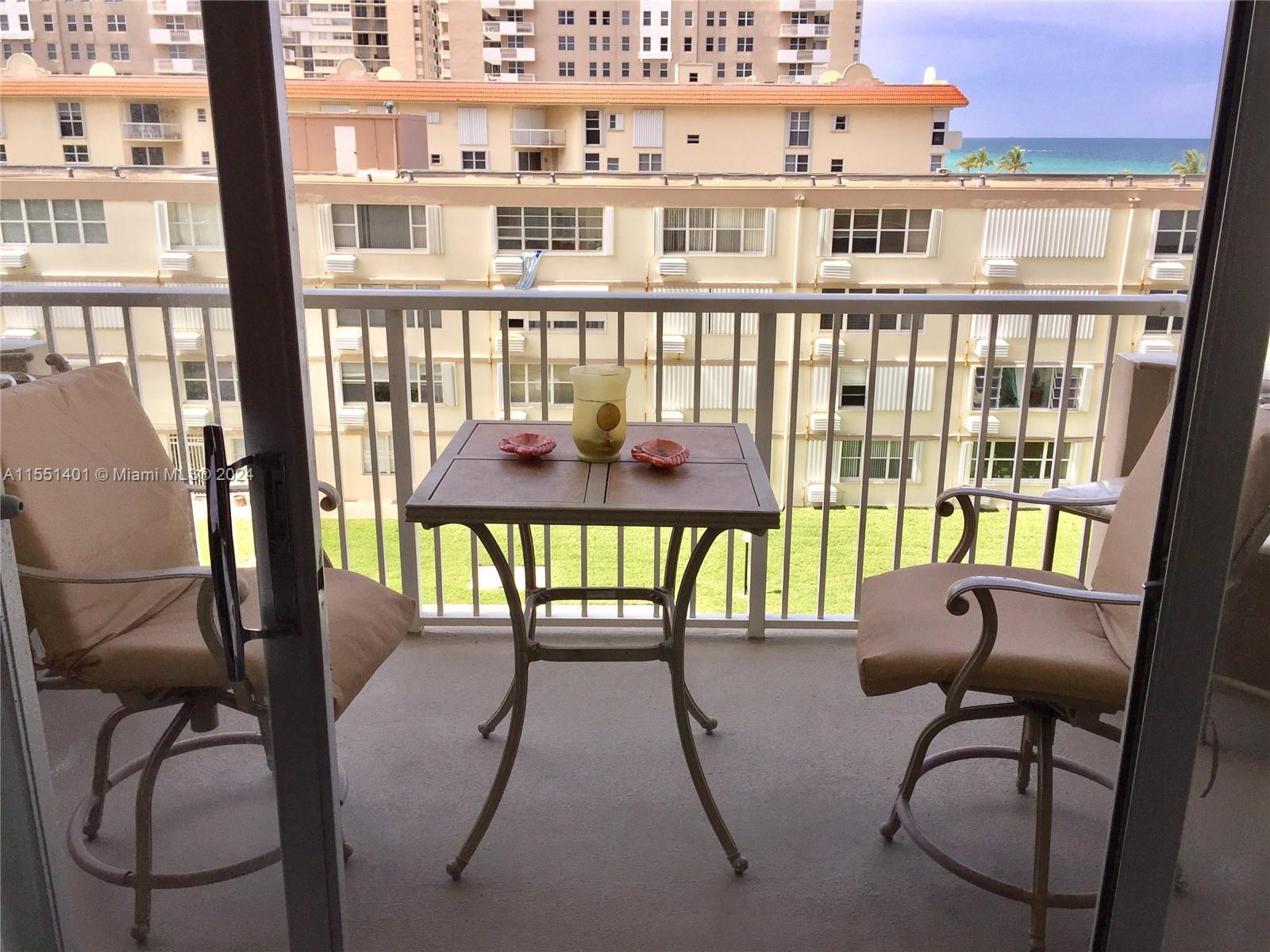 1950 S Ocean Dr 4B, Hallandale Beach, Florida 33009, 1 Bedroom Bedrooms, ,1 BathroomBathrooms,Residentiallease,For Rent,1950 S Ocean Dr 4B,A11551401